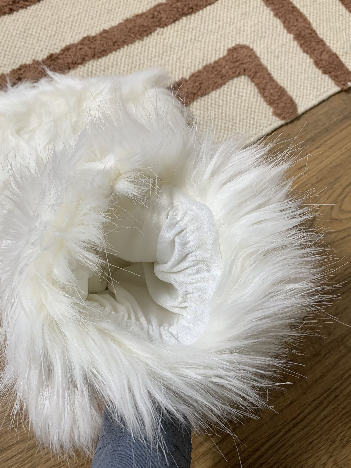 Vintage VINTAGE 2000s FLUFFY LEG GAITERS Size ONE SIZE - 5 Thumbnail