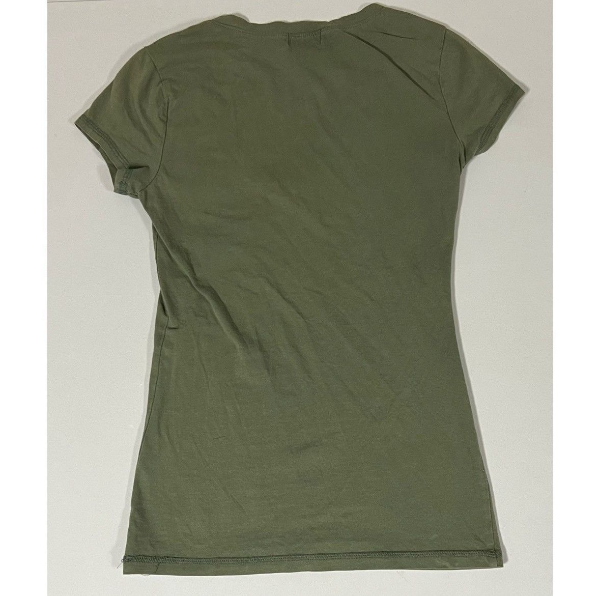 Japanese Brand Wet Seal Olive Green V-Neck T-Shirt Top Blouse Tee Size S ✨ Size S / US 4 / IT 40 - 3 Thumbnail