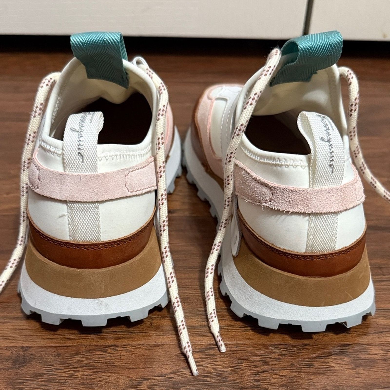 Salvatore Ferragamo Salvatore Ferragamo Indy Bianco Leather Suede Chunky Sneaker Size US 6 / IT 36 - 5 Thumbnail