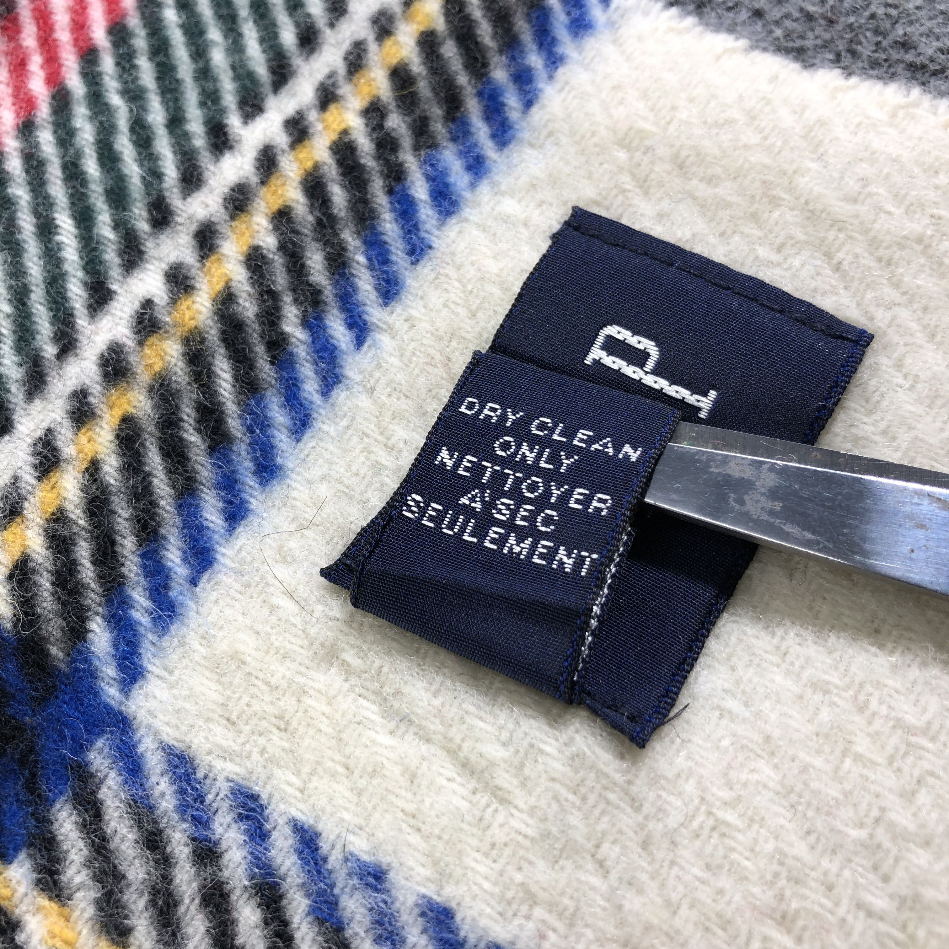 Gap Gap Tartan Wool Scarf Muffler V2033 Size ONE SIZE - 5 Thumbnail