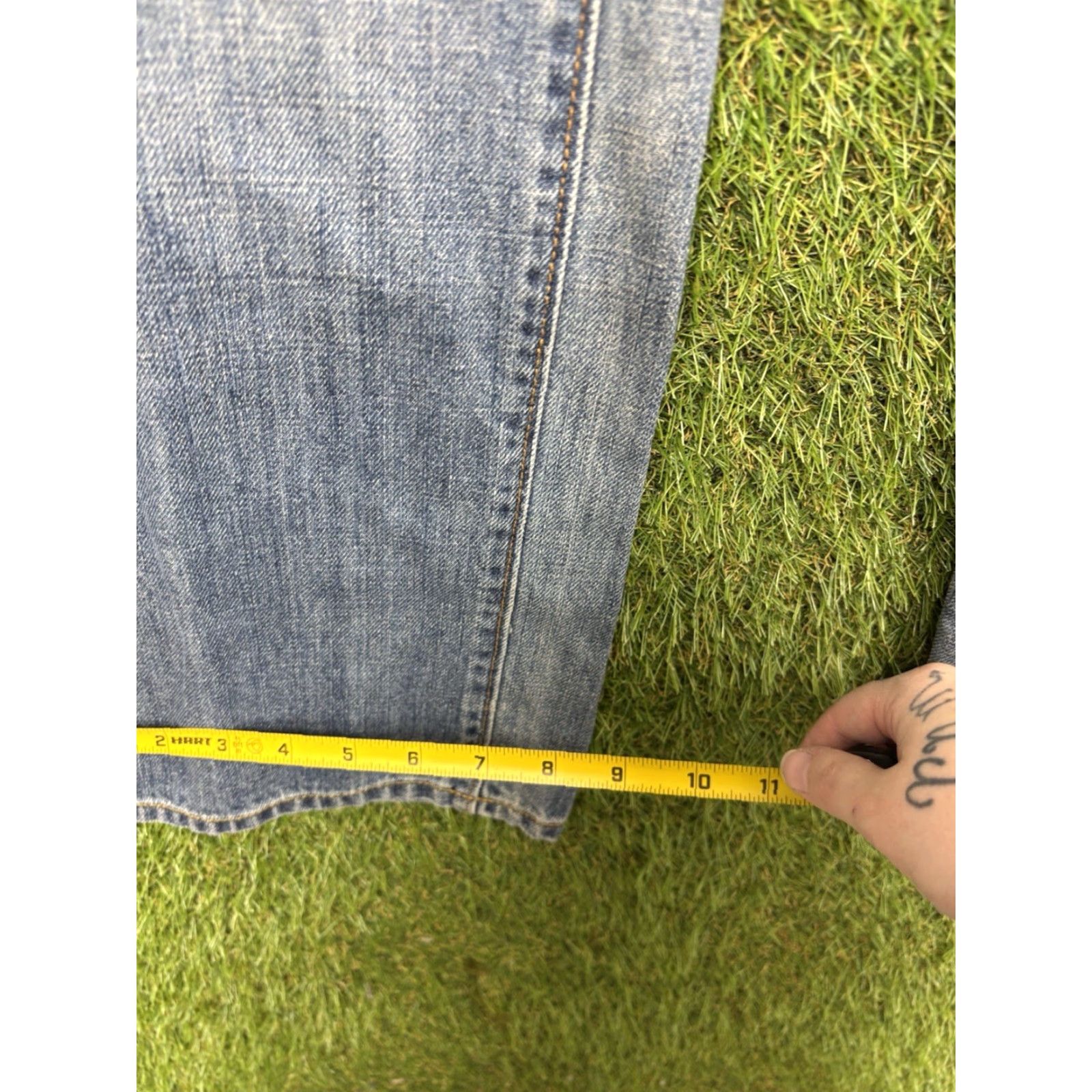 Gap Gap Jeans Mens 33X30 Easy Fit Regular Straight Distressed 100% Cotton Medium Wash Blue 1969 Gap 1969 Mens Jeans Size US 33 - 5 Thumbnail