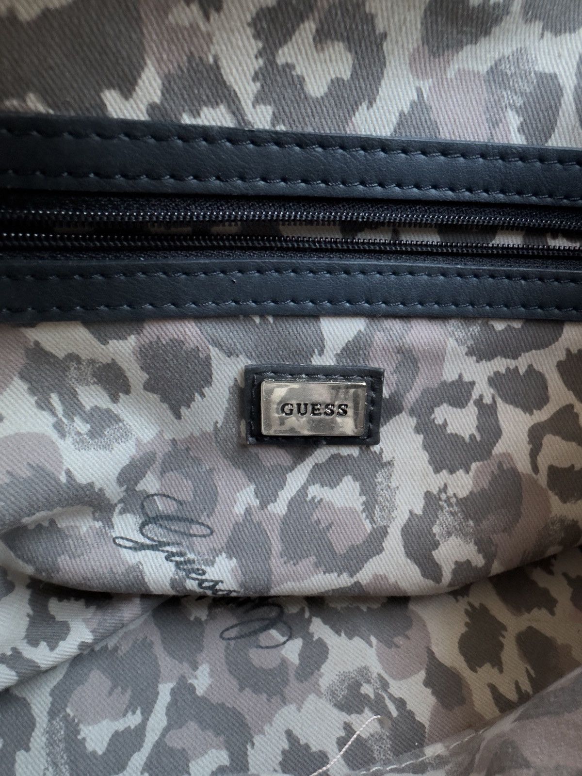 Guess VTG GUESS Logo Satchel with Chain-Trim and Charm Size ONE SIZE - 4 Thumbnail