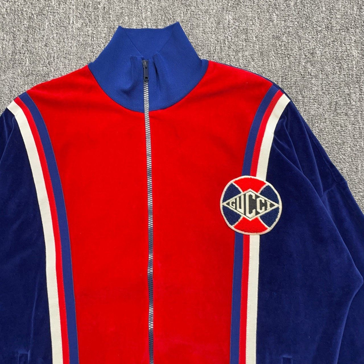 Gucci Gucci Fleece red and blue stitching embroidered label jacke Size US M / EU 48-50 / 2 - 4 Thumbnail