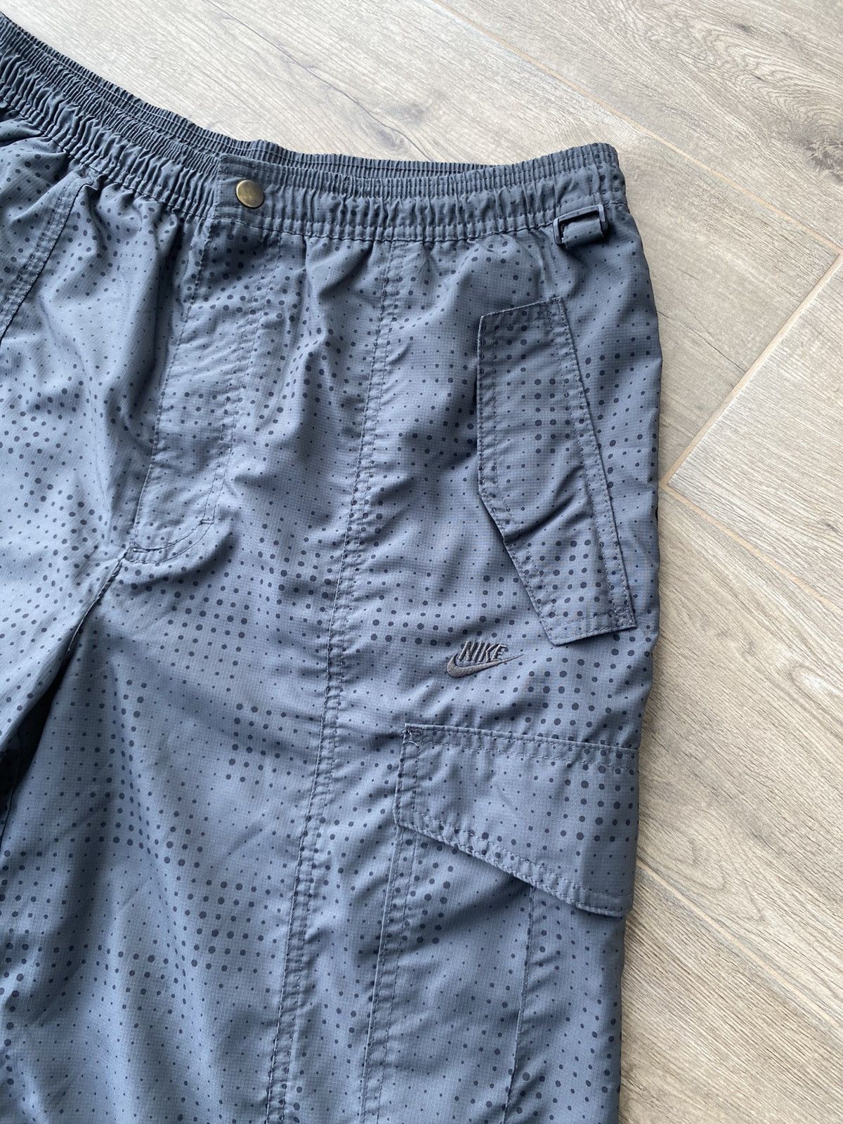 Nike × Vintage Nike Vintage Monogram Cargo Shorts Size US 34 / EU 50 - 4 Thumbnail