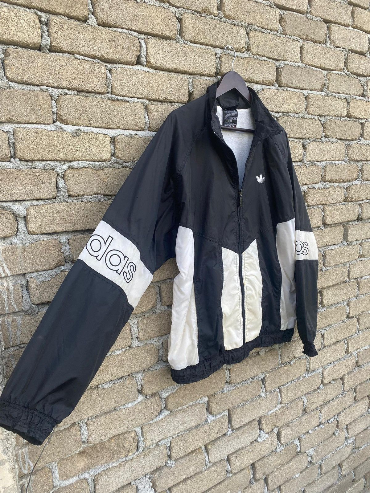 Adidas Vintage 90s Adidas Windbreaker Jacket Size US L / EU 52-54 / 3 - 7 Thumbnail