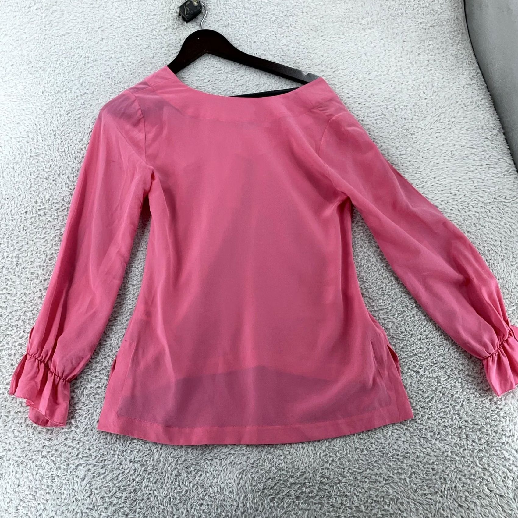 Trina Turk Trina Turk Blouse Womens XS Pink Solid Silk Regular Fit Long Sleeve V Neck Top Size XS / US 0-2 / IT 36-38 - 4 Thumbnail