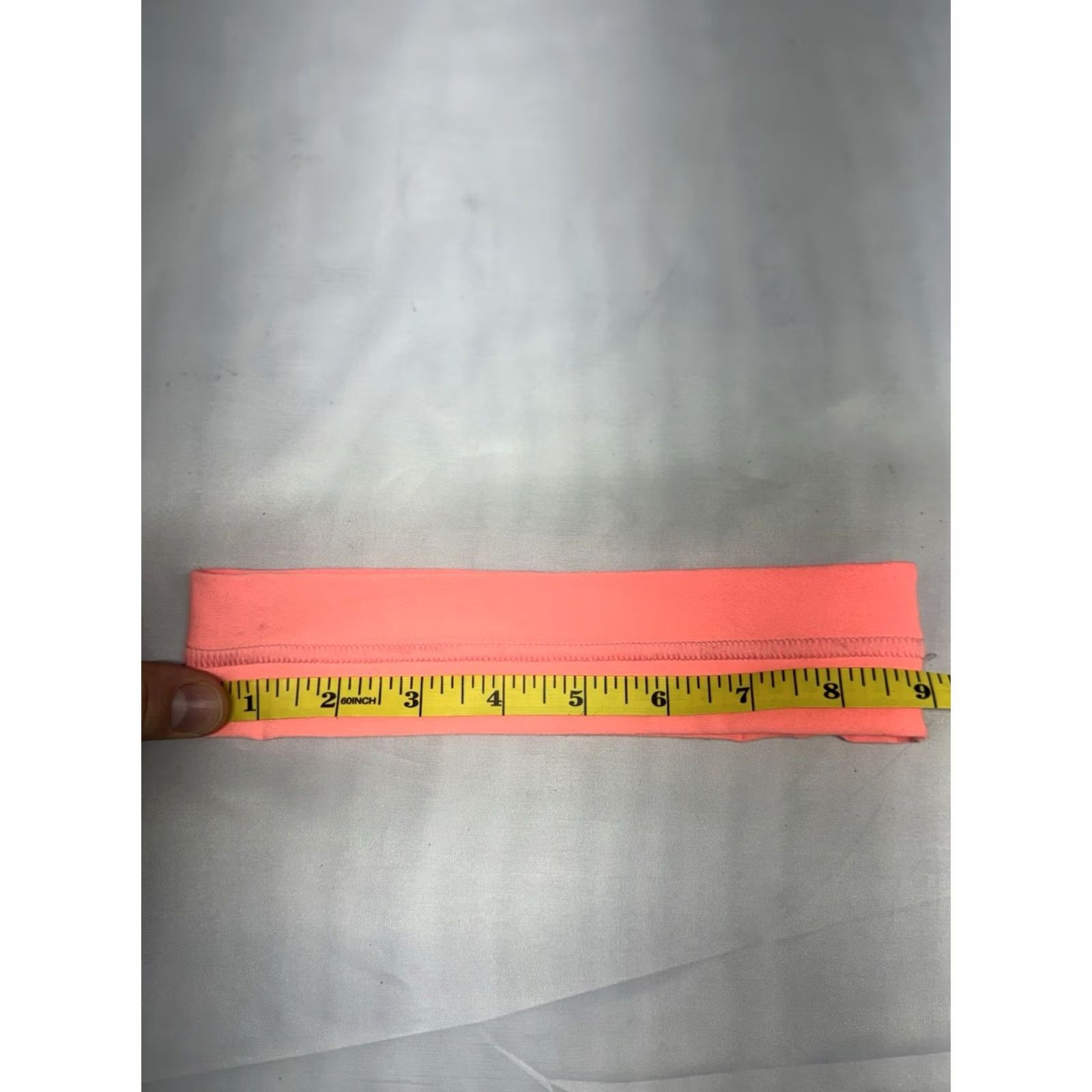 Lululemon Lululemon Fly Away Tamer Headband Pink One Size Womens Running Workout Activewear Nylon Solid EXCELLENT Pre-owned Size ONE SIZE - 4 Thumbnail
