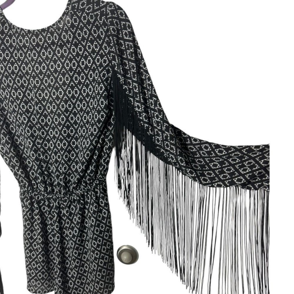 H&M H&M Coachella SZ 6 black and white abstract romper with frin Size 28" / US 6 / IT 42 - 5 Thumbnail