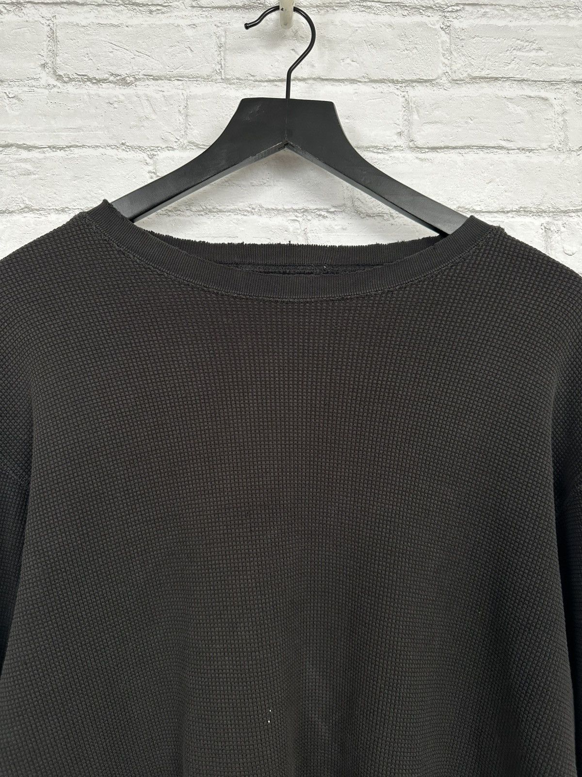 Vintage (L) PERFECTLY THRASHED WAFFLE Knit Black Longsleeve Tee Size US L / EU 52-54 / 3 - 4 Thumbnail