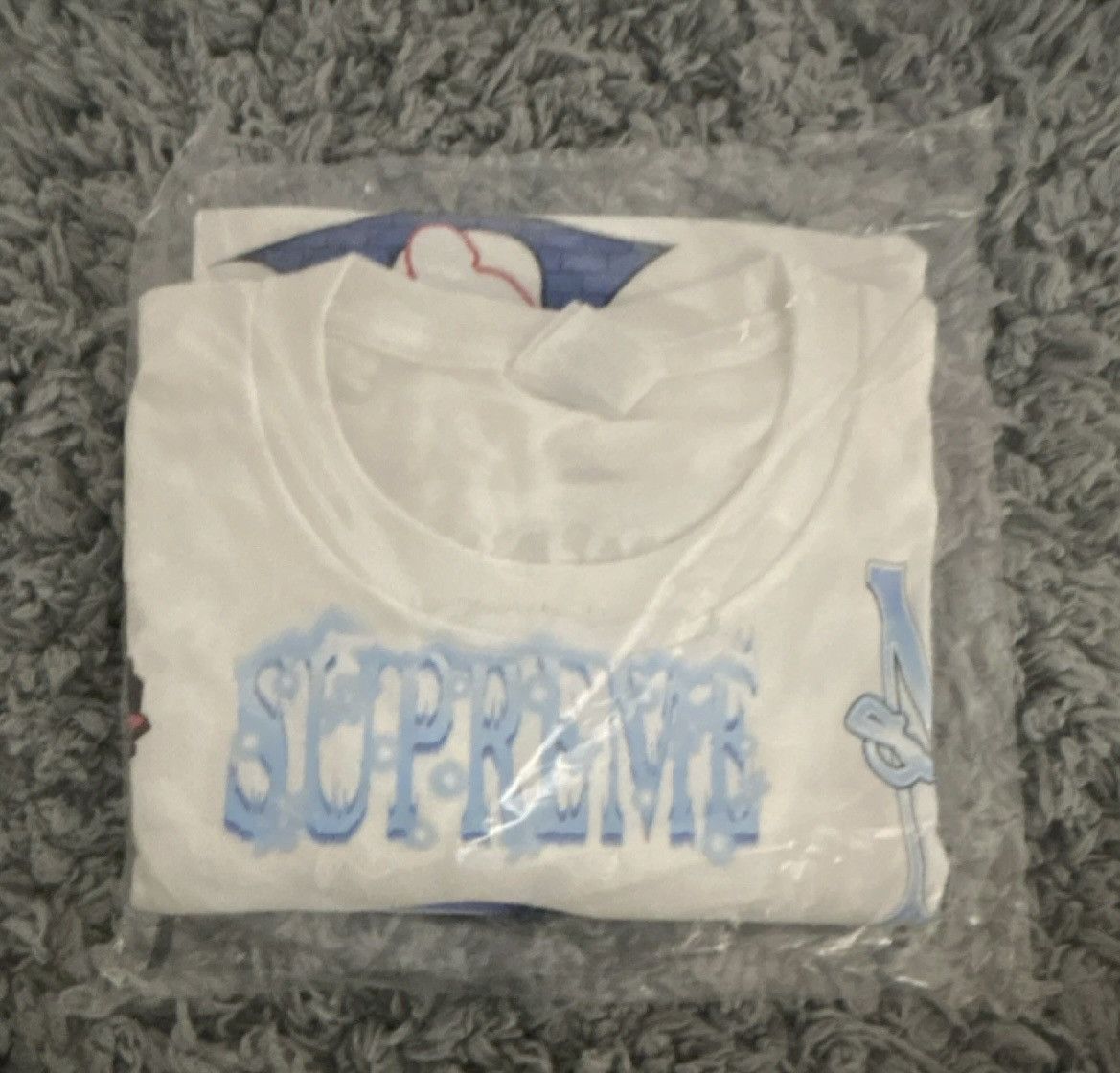 Supreme Supreme Art Dealer Flash Tee White (SS26) Size US L / EU 52-54 / 3 - 2 Thumbnail