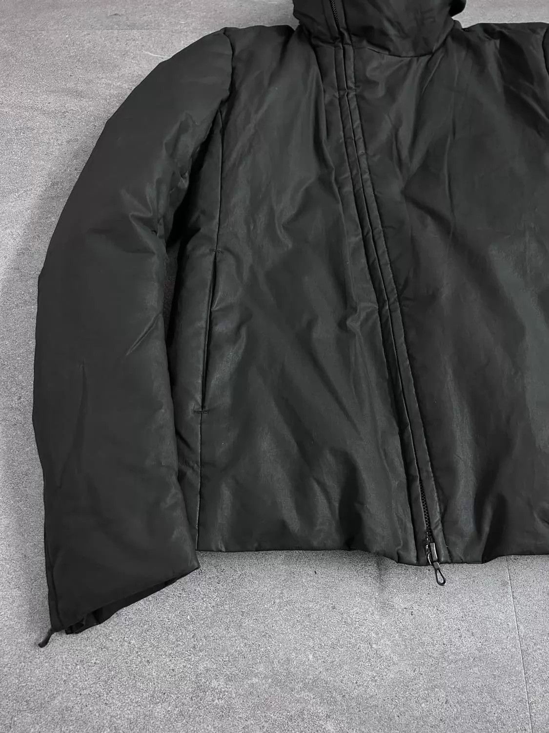 Kazuyuki Kumagai Attachment kazuyuki kumagai attachment deconstructed dark cotton JKT Size US S / EU 44-46 / 1 - 4 Thumbnail