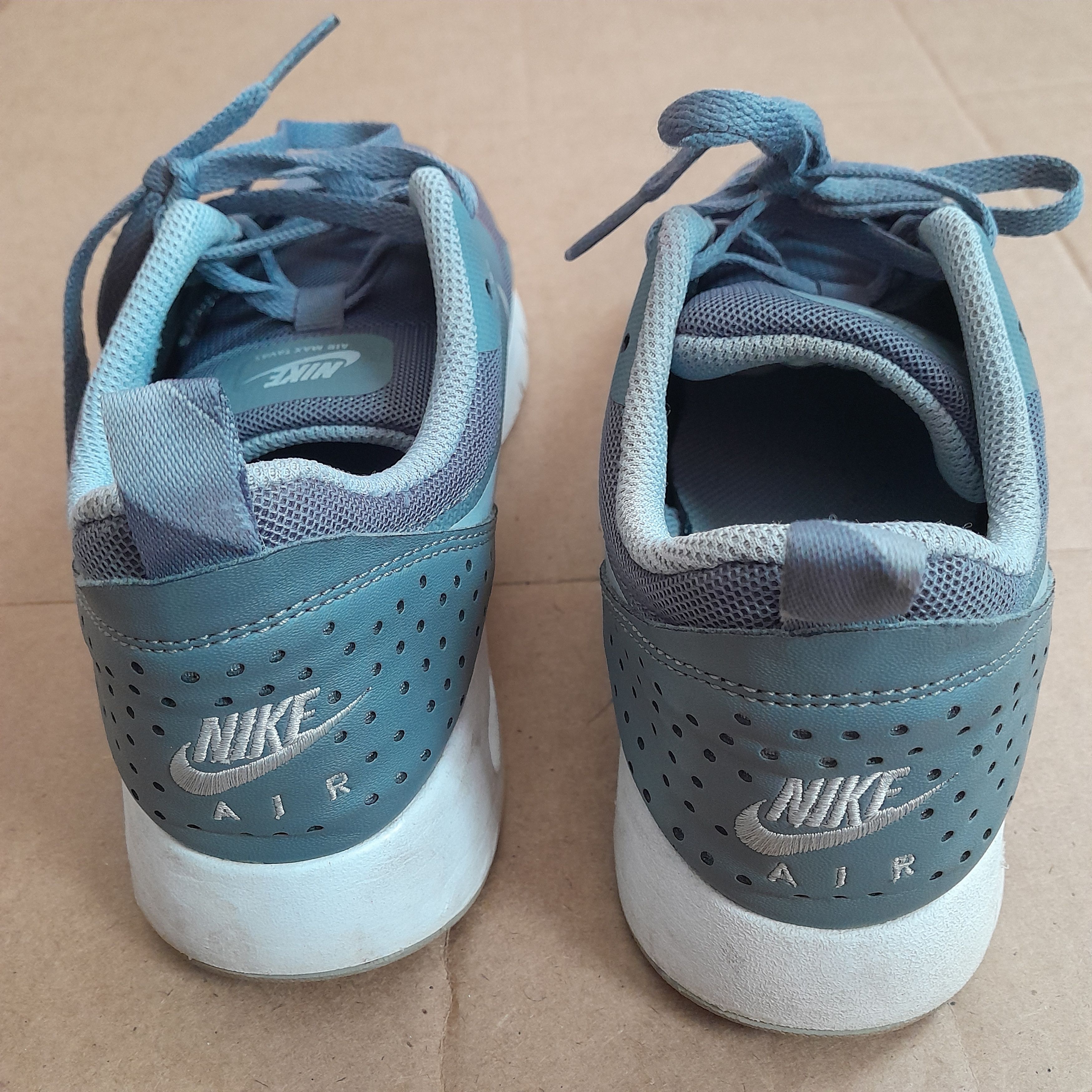 Nike ike Women’s Air Max Tavas Gray Running Shoes Size US 5.5 / IT 35.5 - 4 Thumbnail
