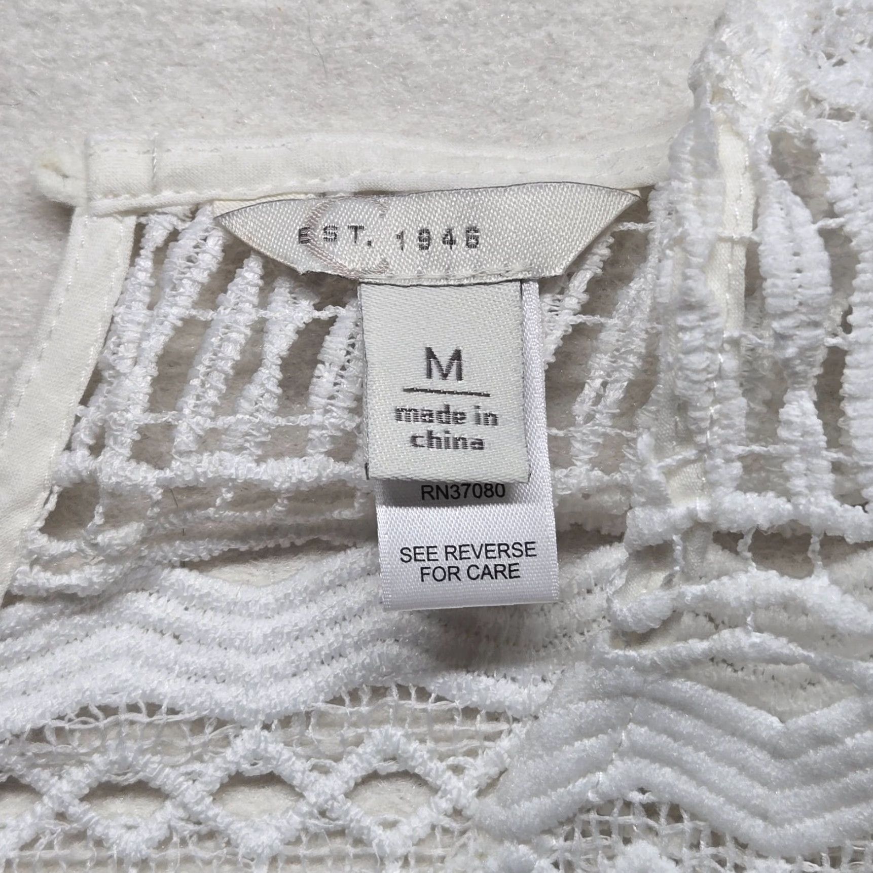 Vintage VINTAGE Est 1946 Blouse Adult Womens M White Solid Crochet Boho Sheer Long Sleeve Size M / US 6-8 / IT 42-44 - 3 Thumbnail
