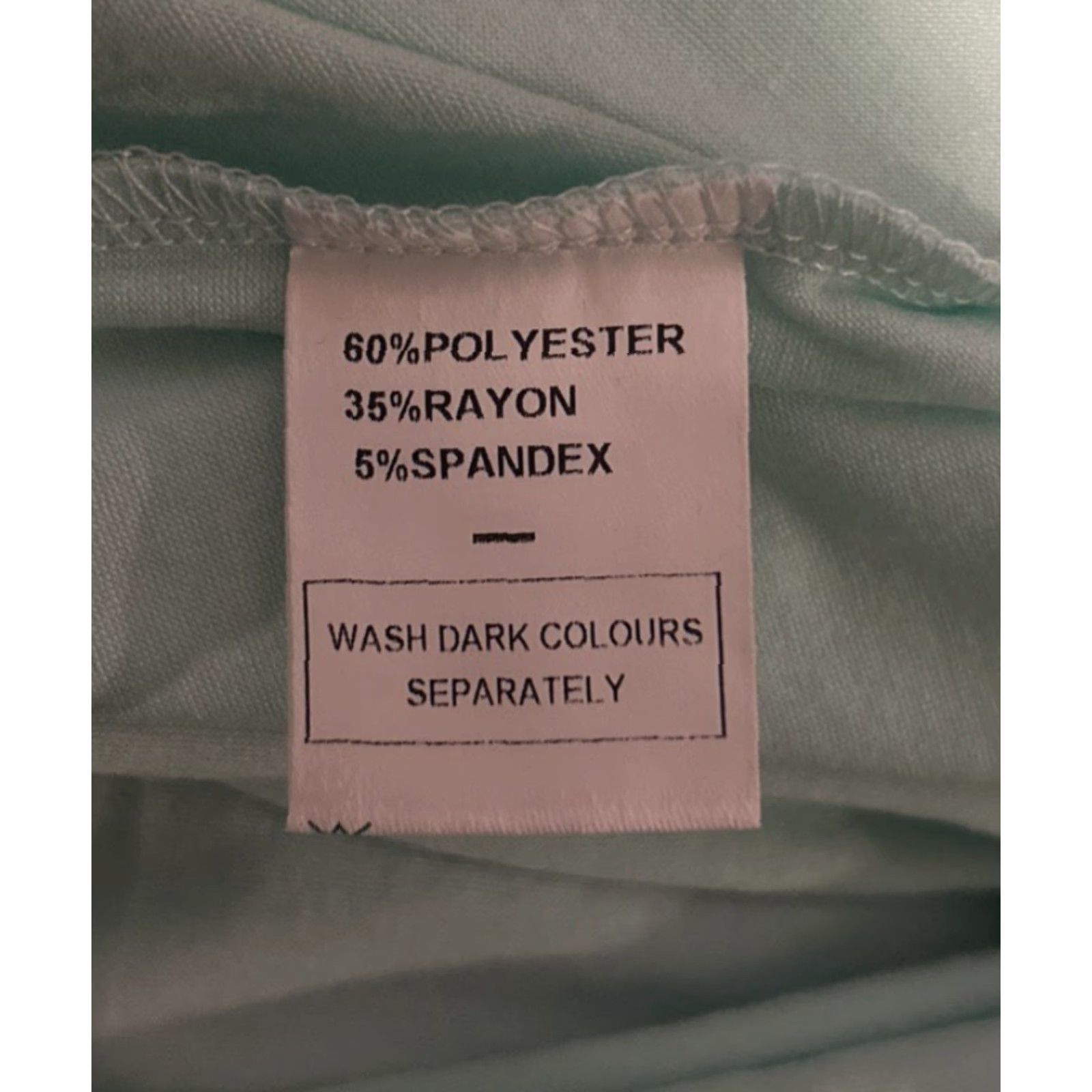 Vintage NWT Ofeefan T-Shirt Women's V-Neck Short Sleeve Solid Green 20" Pit to Pit 26.5" Length S/M Lightweight Stretch Top Size M / US 6-8 / IT 42-44 - 4 Thumbnail