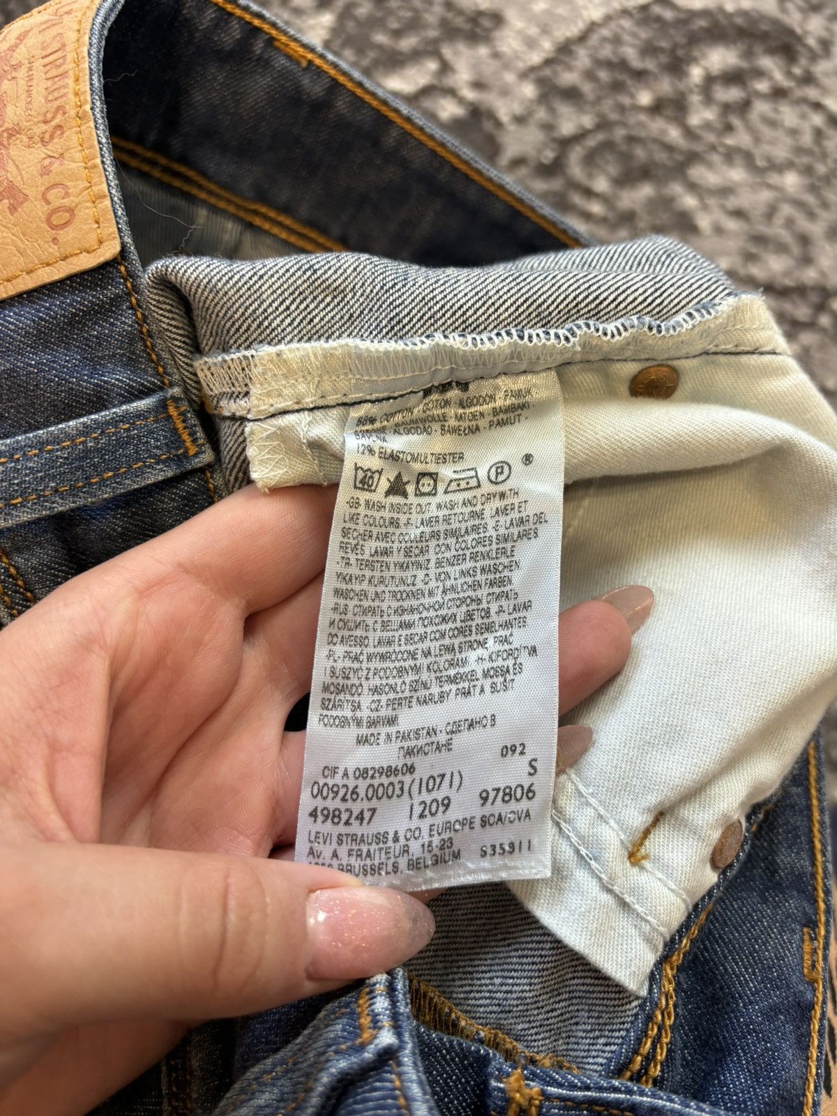 Levi's × Vintage Vintage Levi’s mini denim skirt y2k style Size 30" / US 8 / IT 44 - 5 Thumbnail