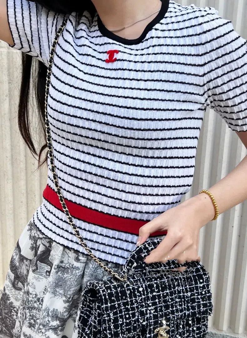 Chanel Chanel 24P black and white striped knitted short-sleeved T Size XS / US 0-2 / IT 36-38 - 8 Thumbnail