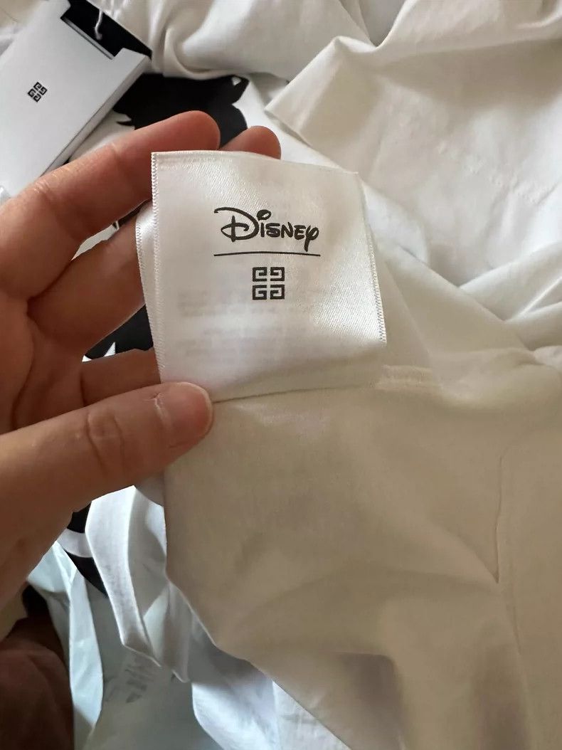 Givenchy Givenchy Disney collaboration T-shirt, size S Size US S / EU 44-46 / 1 - 7 Thumbnail