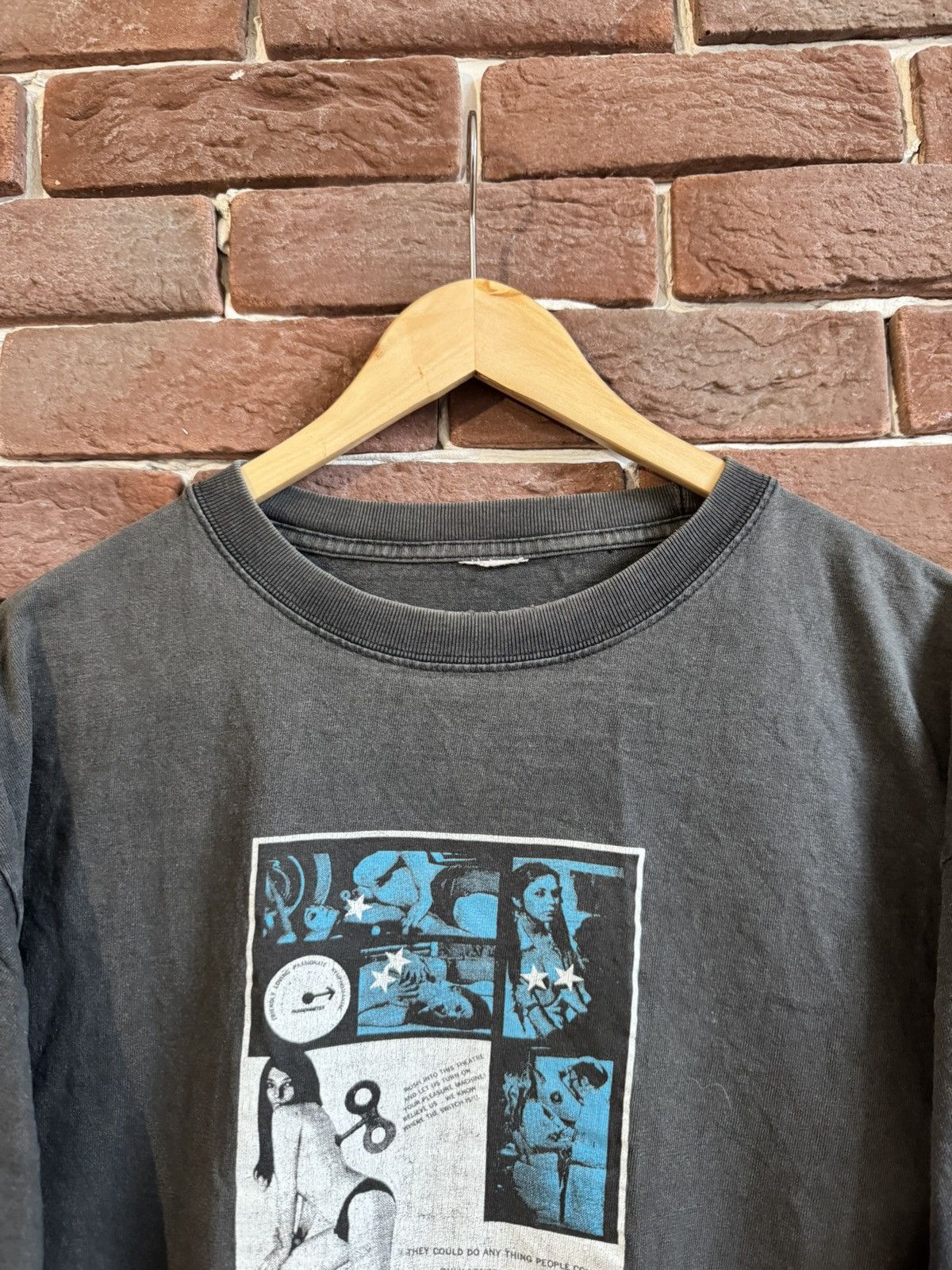 Band Tees VINTAGE 00s The Bronx Pleasure Machine Punk Rock Band Tee Size US XL / EU 56 / 4 - 4 Thumbnail
