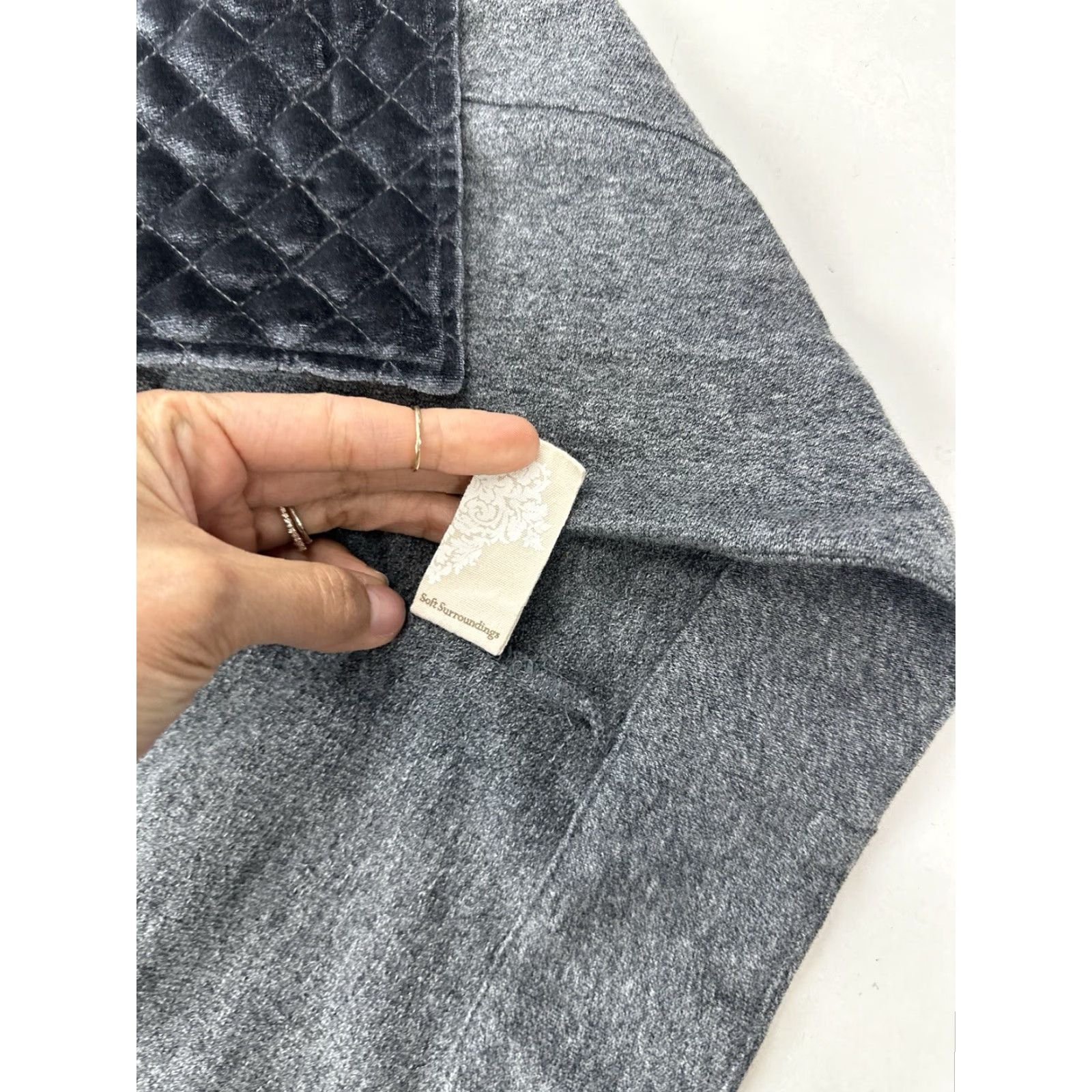 Soft Surroundings Soft Surroundings Sweater Cardigan Women M Grey Velvet Collar Long Sleeve Casual Workwear Size M / US 6-8 / IT 42-44 - 5 Thumbnail