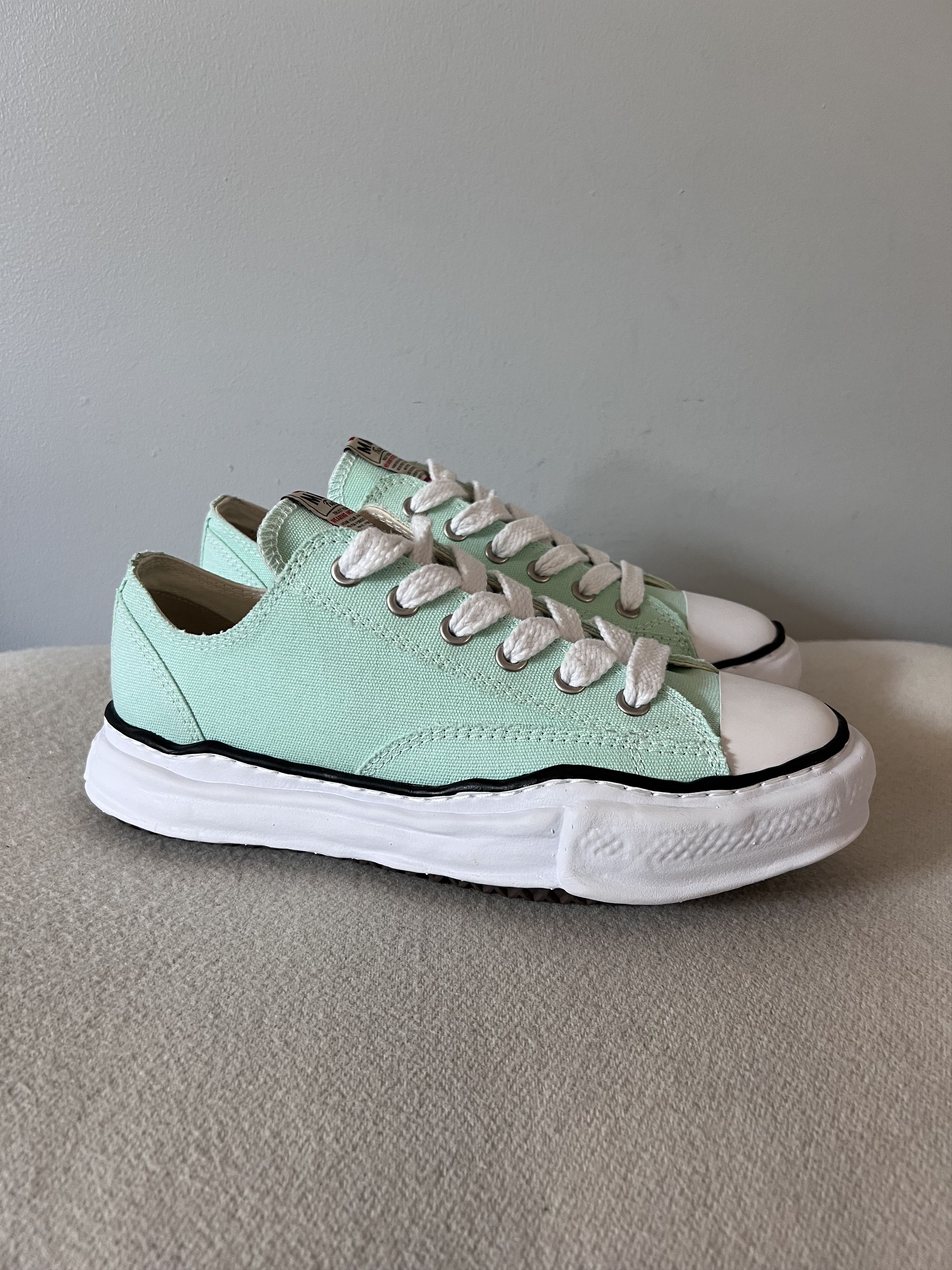 Maison MIHARA YASUHIRO Maison Mihara Yasuhiro OG Sole Peterson in Light Blue Size US 10 / EU 43 - 1 Thumbnail