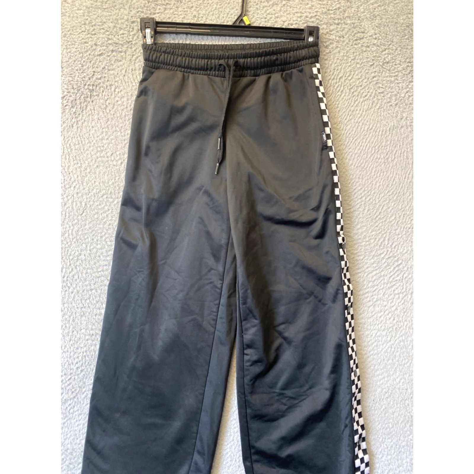 Vans Vans Therma Fit Mens XS KO Fleece Sweatpants black/gray Wide Leg Sweatpants Athletic Pants Regular Fit Boys? Womens? No—Men. Size US 27 - 3 Thumbnail