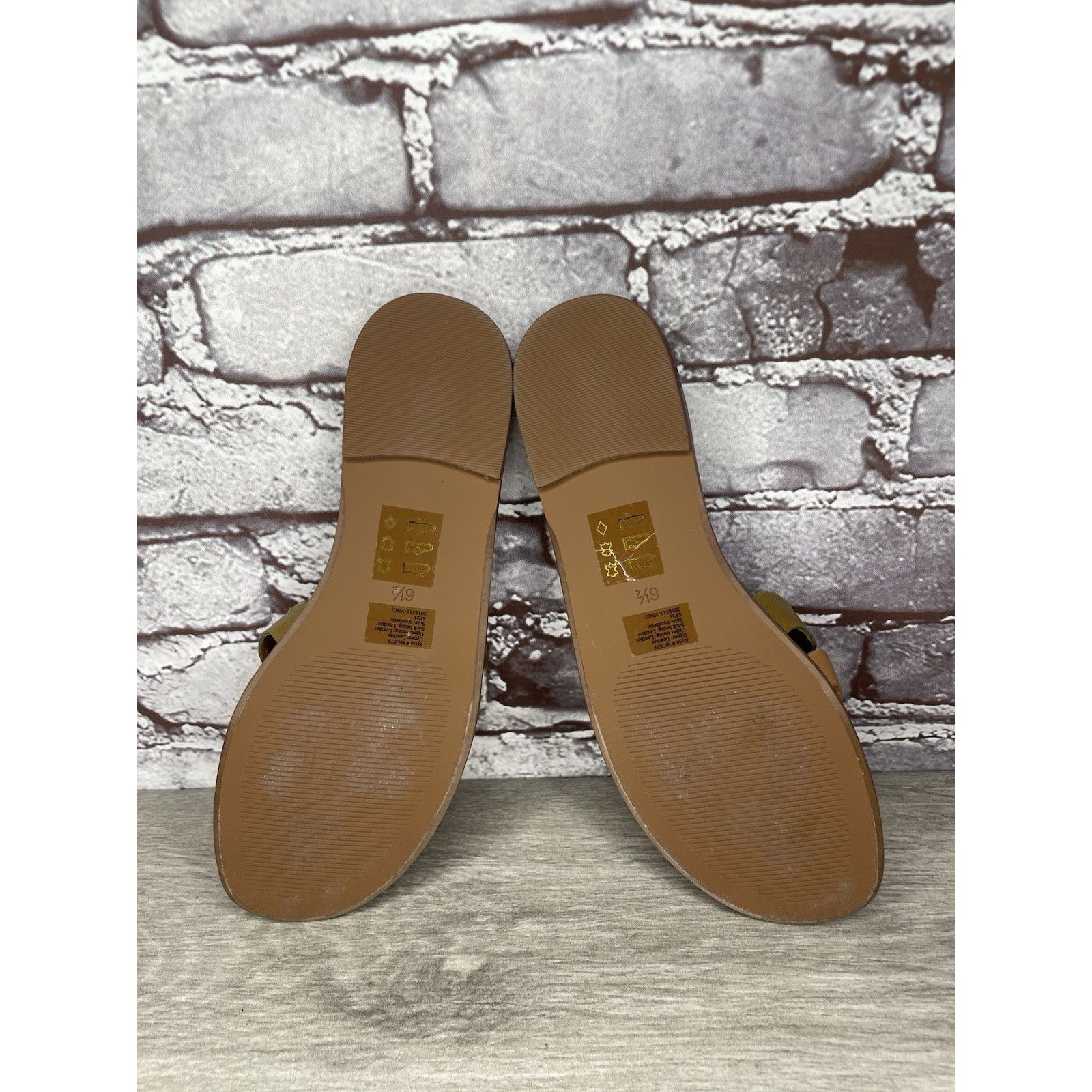 Madewell Madewell Brown Green Wavy Snake Embossed Leather Slides Flat Size US 6.5 / IT 36.5 - 13 Thumbnail