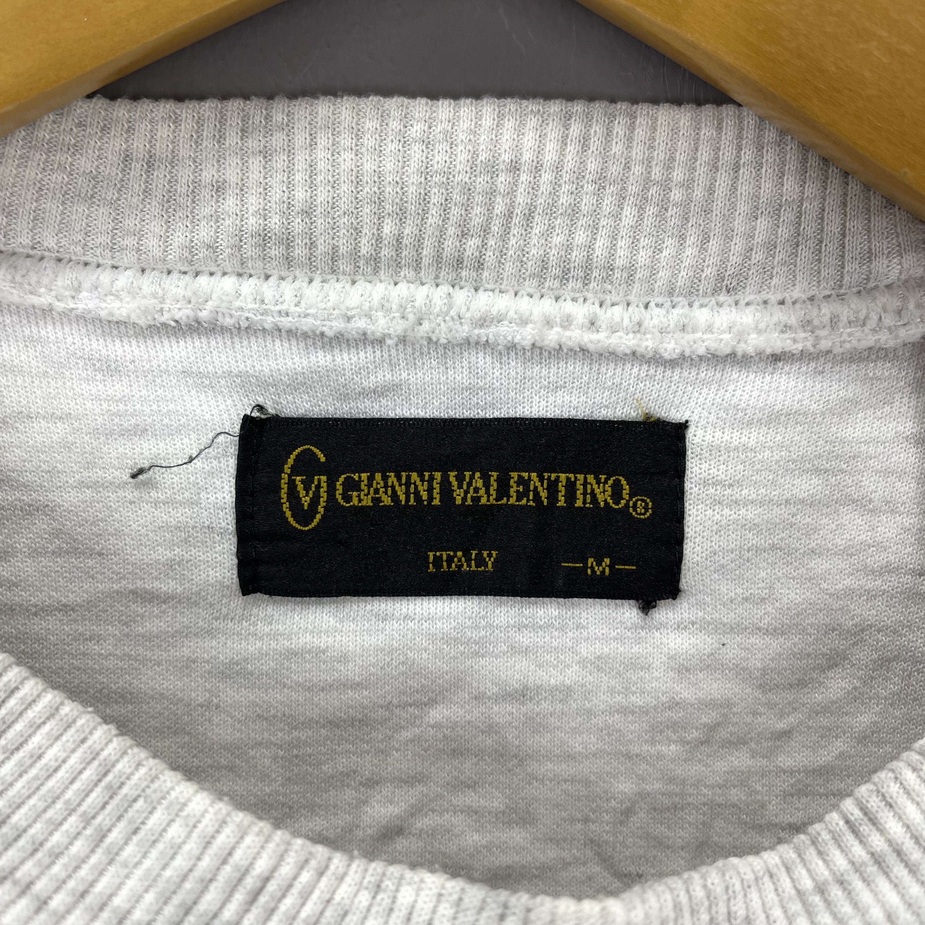 Gianni Valentino Vintage GIANNI VALENTINO Crew Neck Sweatshirt #1325/AT Size US M / EU 48-50 / 2 - 6 Thumbnail