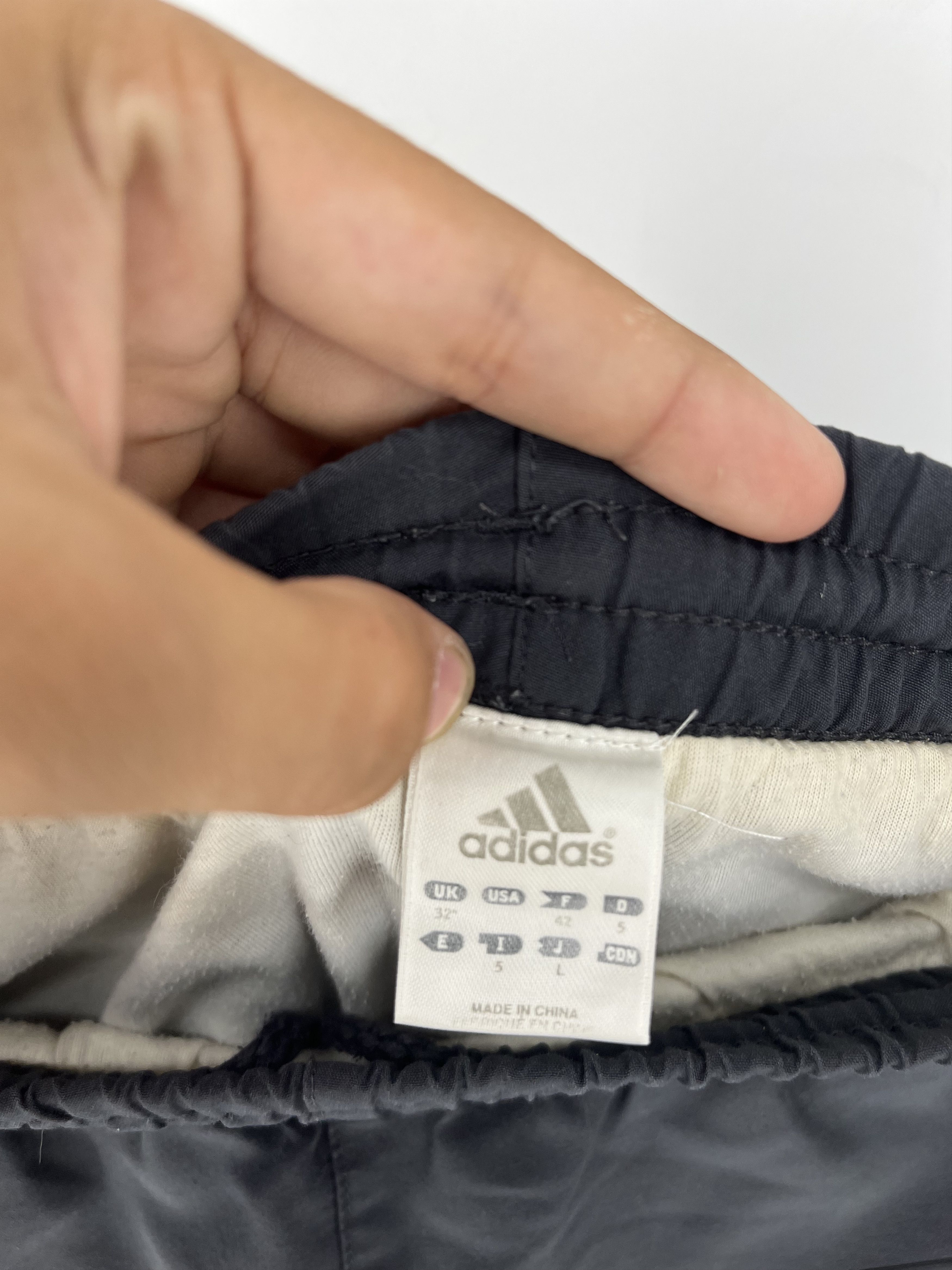 Other Vintage 90s ADIDAS Shorts Sport Streetwear 90s Style Size US 32 / EU 48 - 4 Thumbnail