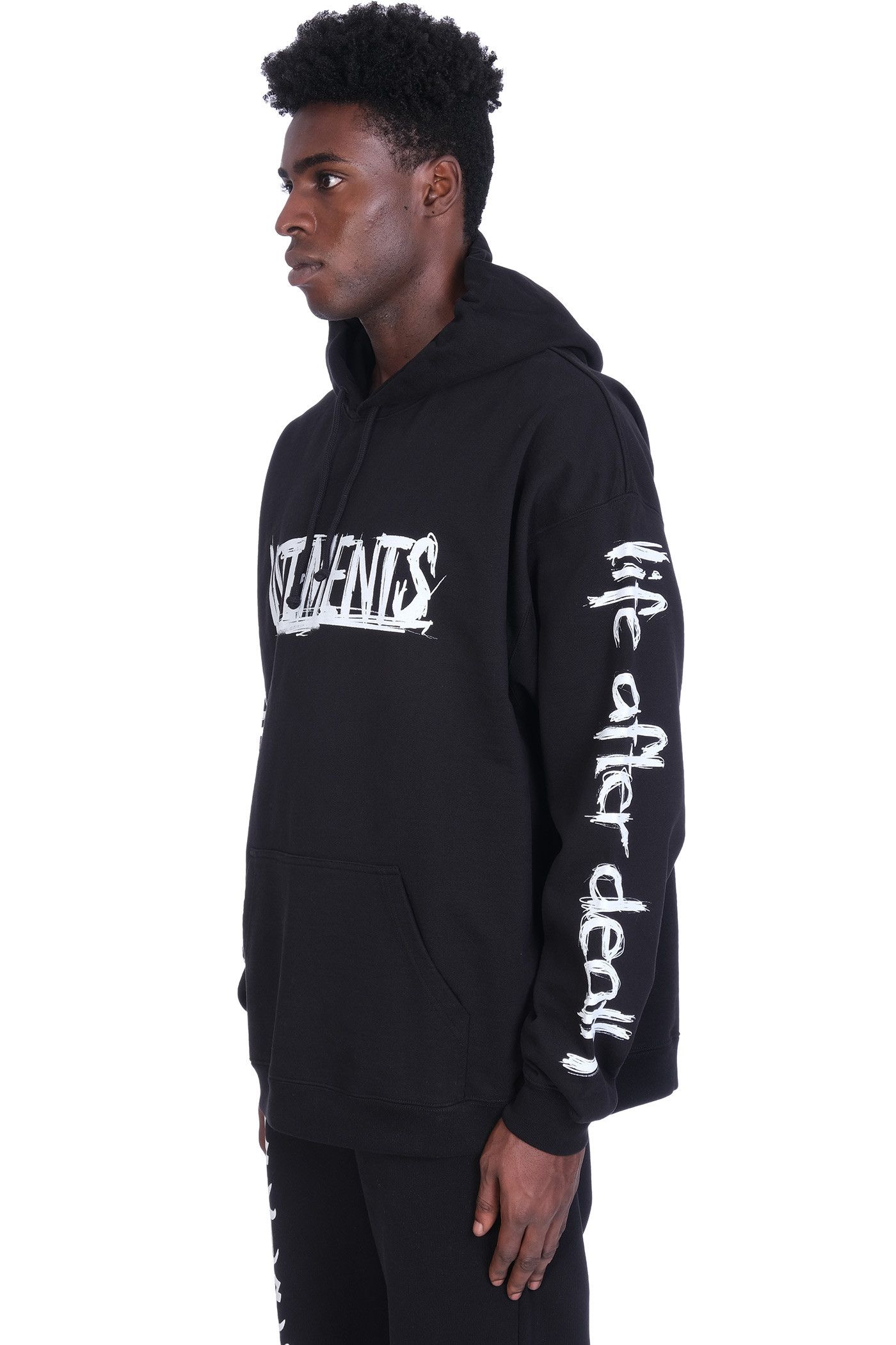 Vetements o1y0924 Hooded Sweatshirt in Black Size US S / EU 44-46 / 1 - 4 Thumbnail