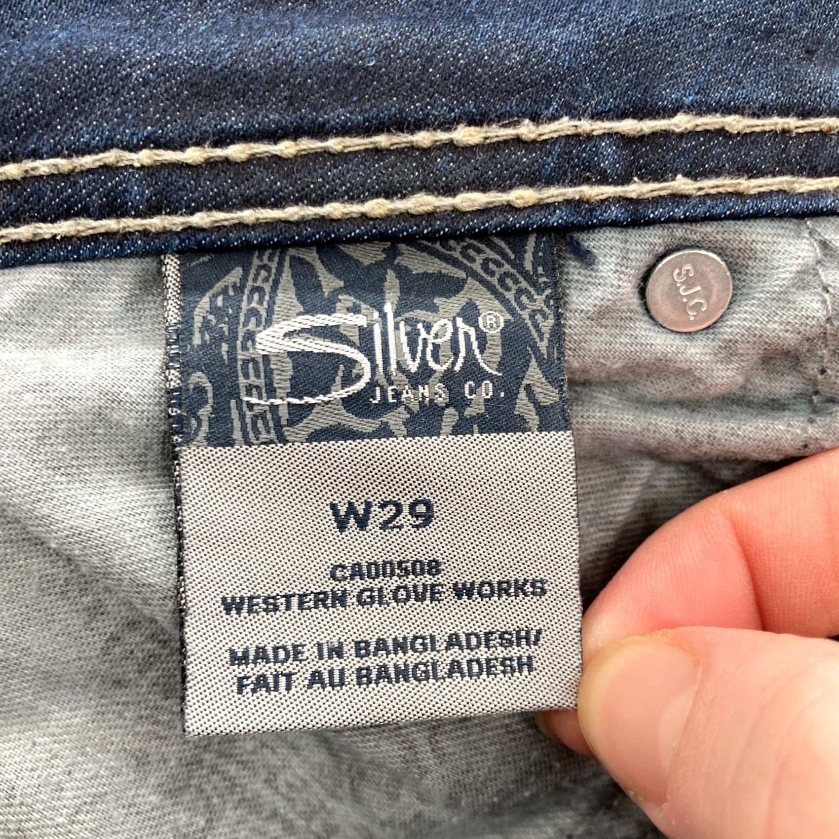 Silver Jeans Co. Silver Jeans Suki Capri Women's 29 Dark Wash Blue Stretch Denim Slim Leg Cropped Capri Jeans Junior? No, not junior. Size 29" - 7 Thumbnail