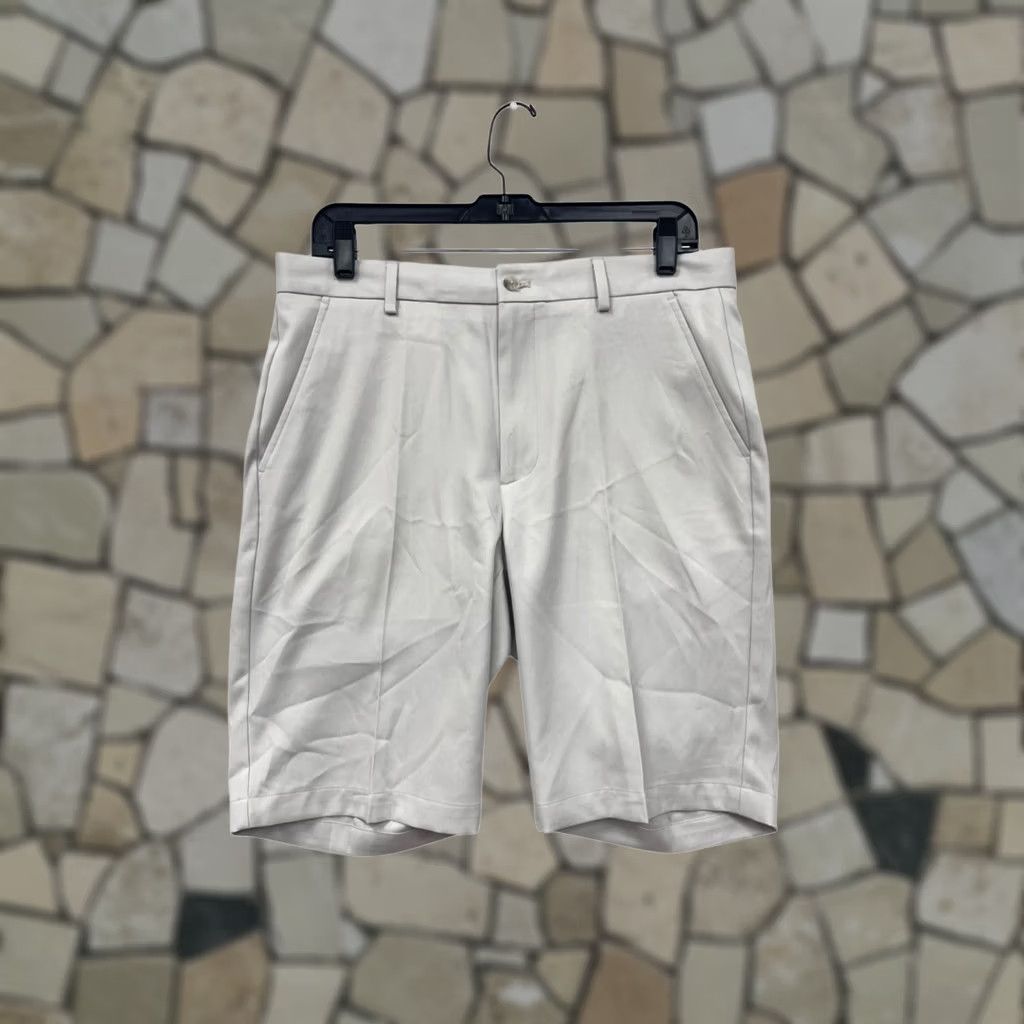 Vintage Greg Norman Mens Shorts White 32 Chino Polyester Wrangler Belt Loops Wrinkle-Resistant Golf Size US 32 / EU 48 - 1 Thumbnail