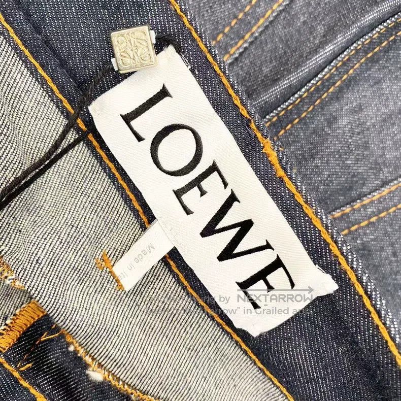 Loewe Loewe Cotton dark blue leather patch logo denim shorts Size 24" / US 00 / IT 34 - 4 Thumbnail