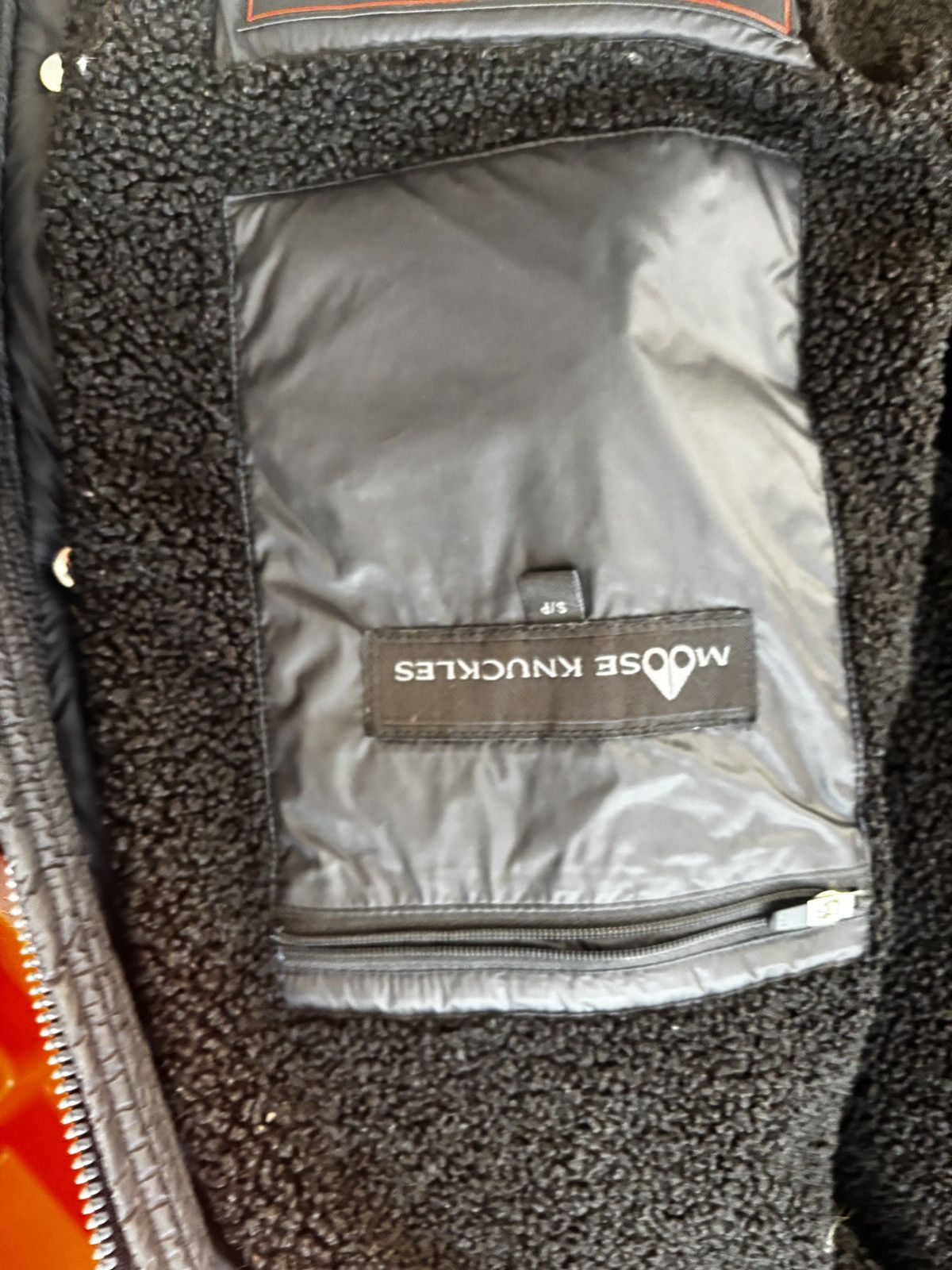 Moose Knuckles Moose Knuckles Elmira Sherpa Down Puffer Jacket in black Size US S / EU 44-46 / 1 - 4 Thumbnail