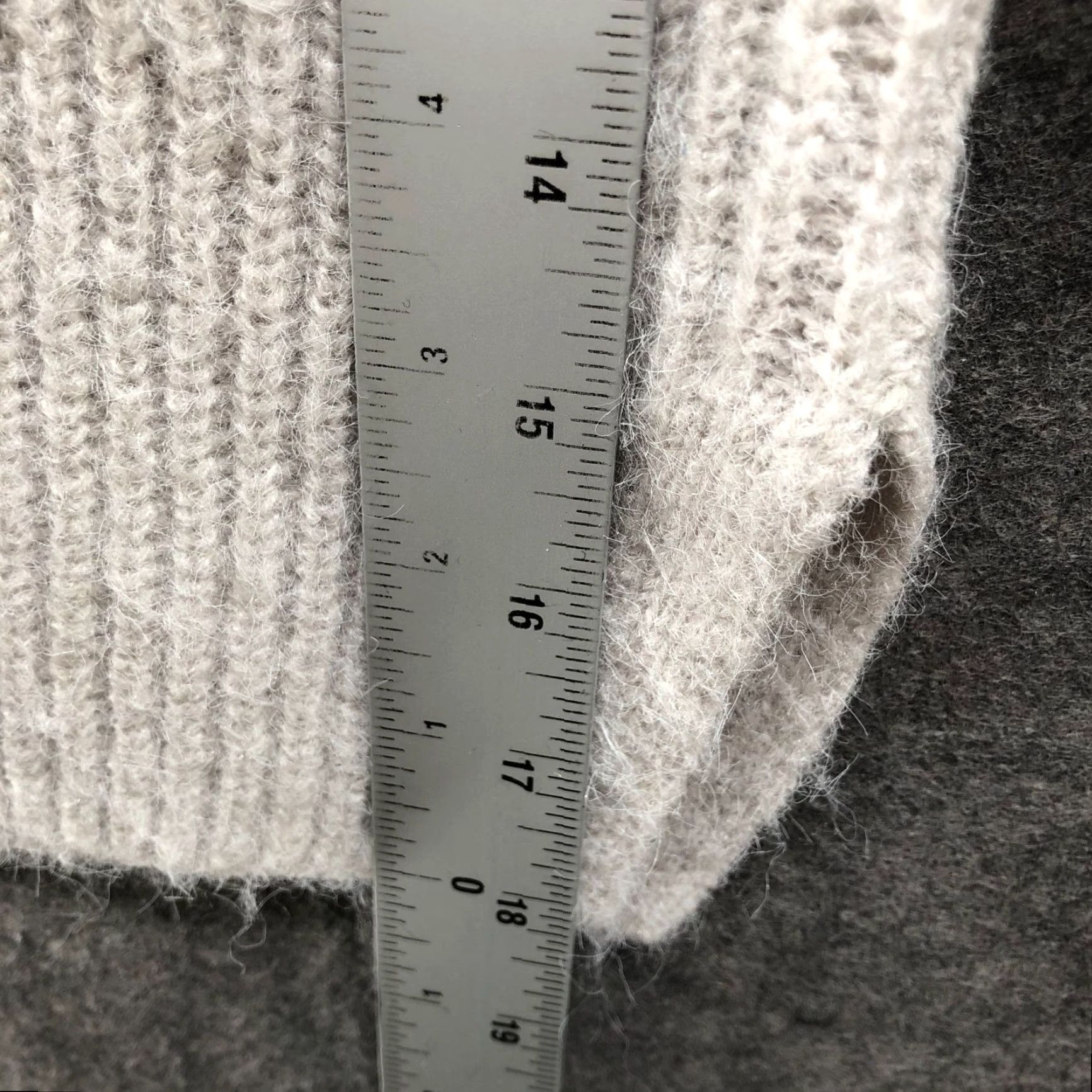 Zara Zara Sweater Womens S Crewneck Ivory Fitted Ribbed Fuzzy Knit Pullover Split Hem Slim Knit Long Sleeve Vintage No Size S / US 4 / IT 40 - 8 Thumbnail