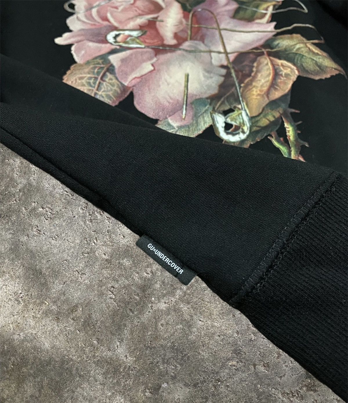 GU × Undercover Undercover x Gu Flower Sweatshirt Rare Size US S / EU 44-46 / 1 - 11 Thumbnail