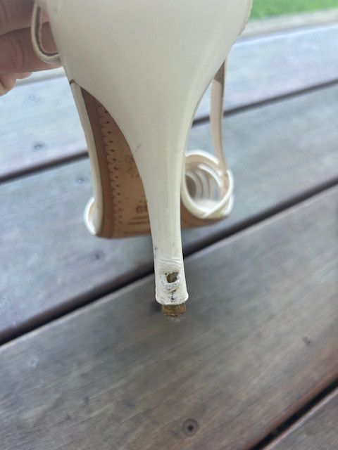 Sergio Rossi Sergio Rossi White Pumps Size US 9 / IT 39 - 4 Thumbnail