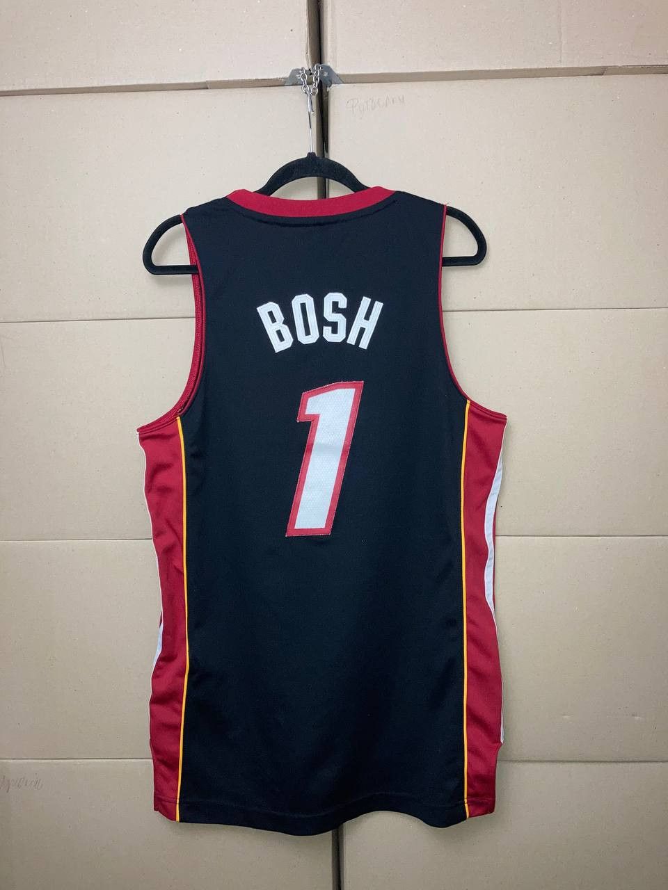 VINTAGE ADIDAS MIAMI HEAT NBA CHRIS BOSH #1 JERSEY HEAT