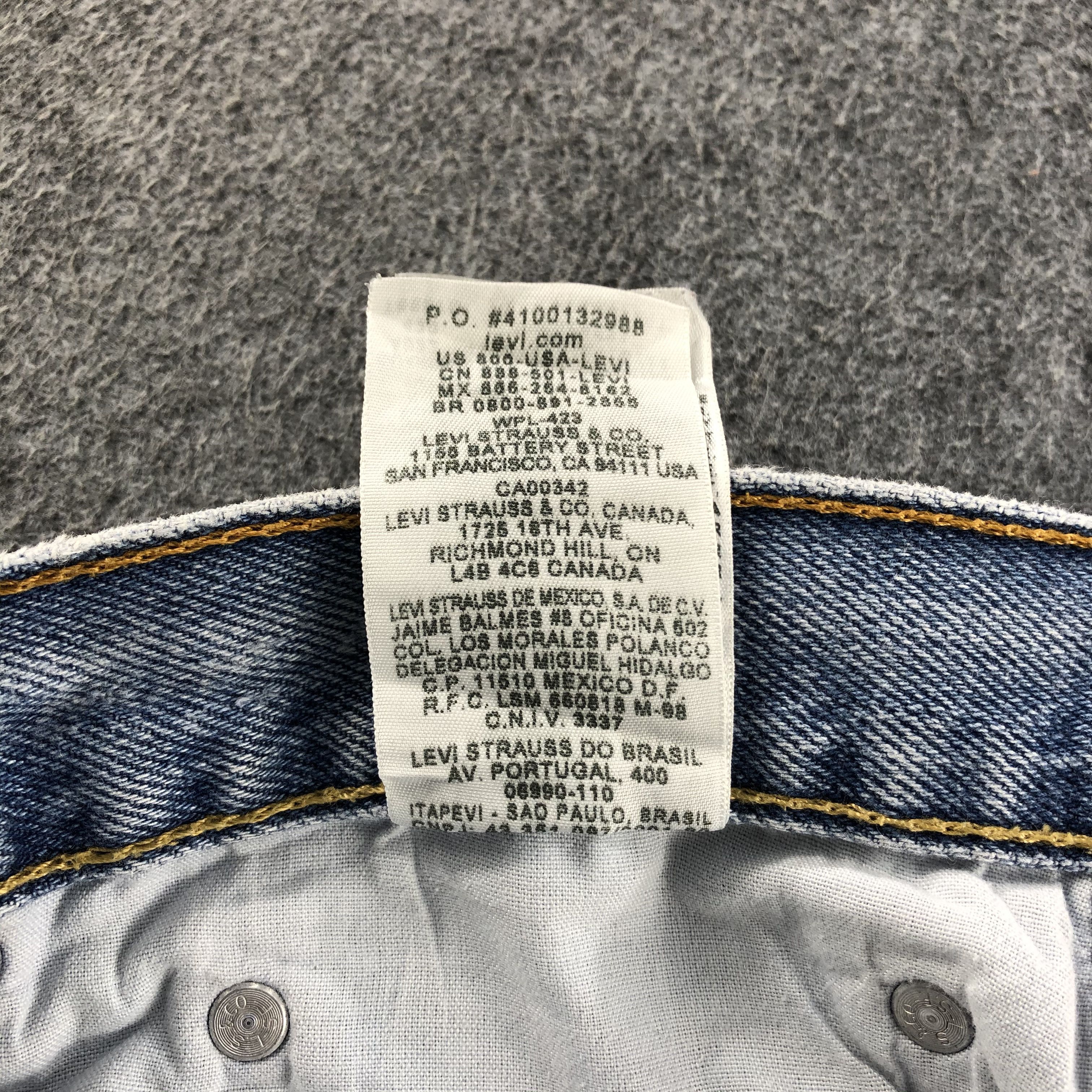 Levi's Light Wash Vintage Levis 505 Jeans-J1179 Size US 37 - 12 Thumbnail
