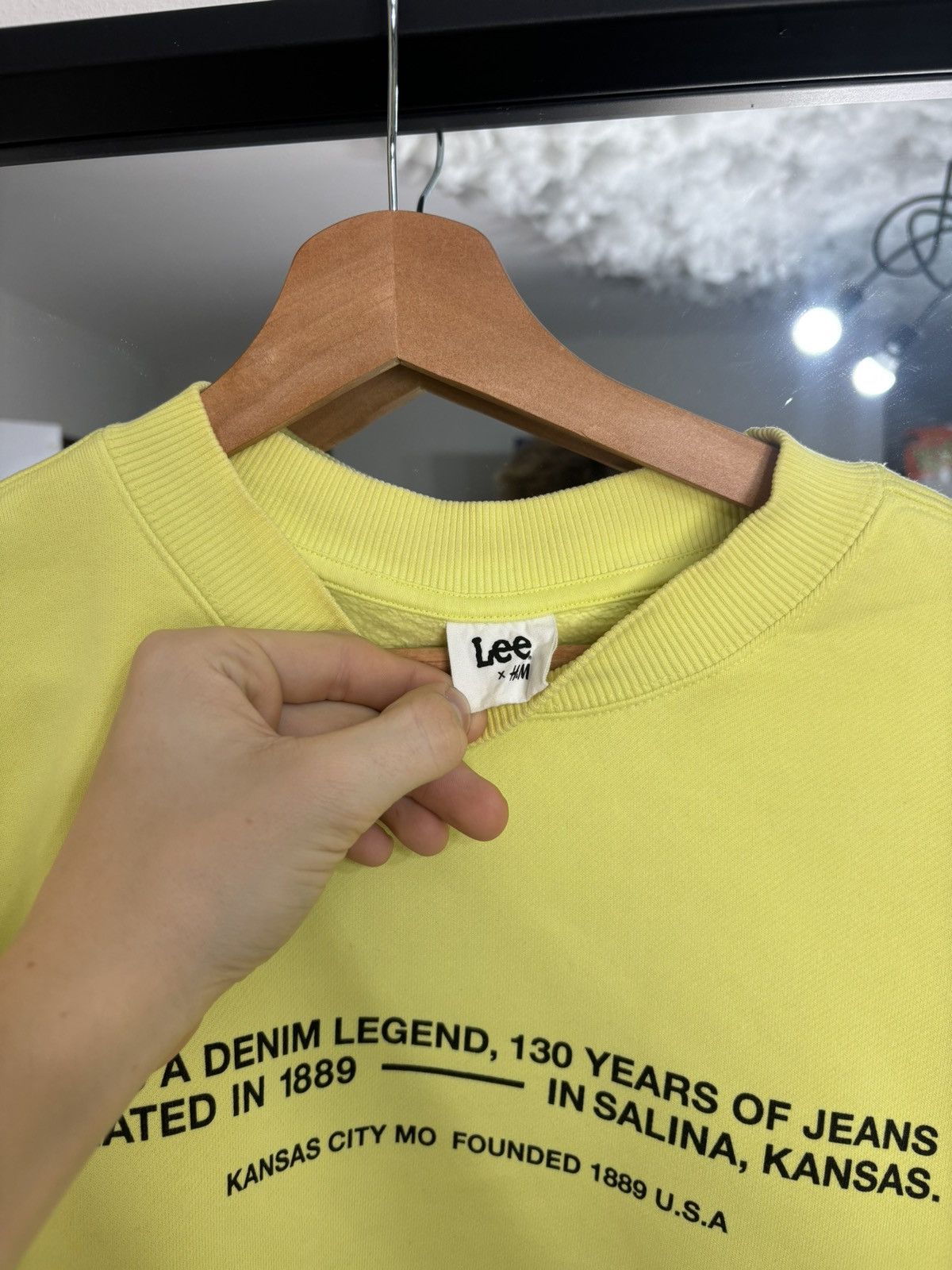 Lee × Vintage RARE Crazy Boxy Heavy Crewneck Sweatshirt Lee Big Logo USA Size US L / EU 52-54 / 3 - 8 Thumbnail