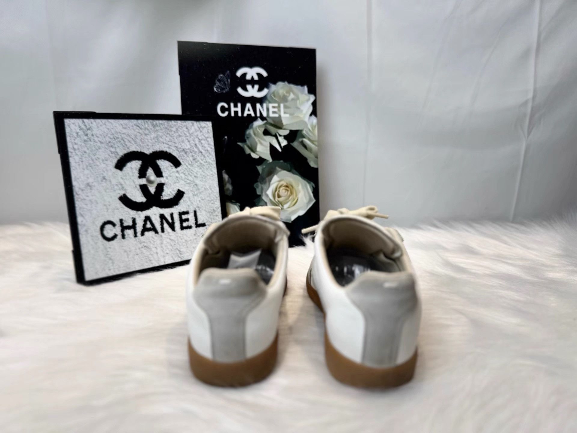Maison Margiela Maison Margiela Calfskin Replica Sneakers K36 Size US 6 / IT 36 - 3 Thumbnail
