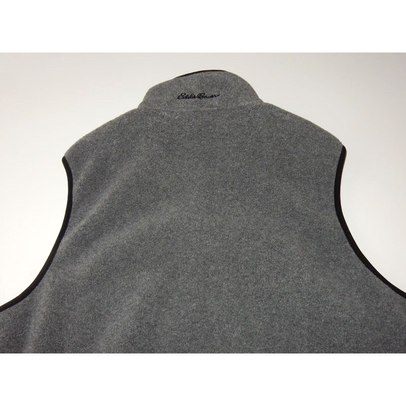 Eddie Bauer VINTAGE Eddie Bauer Vest Men's XL Fleece Gray Polyester Sweater 26 1/2" Chest 28 1/2" Length Mens Size US XL / EU 56 / 4 - 3 Thumbnail