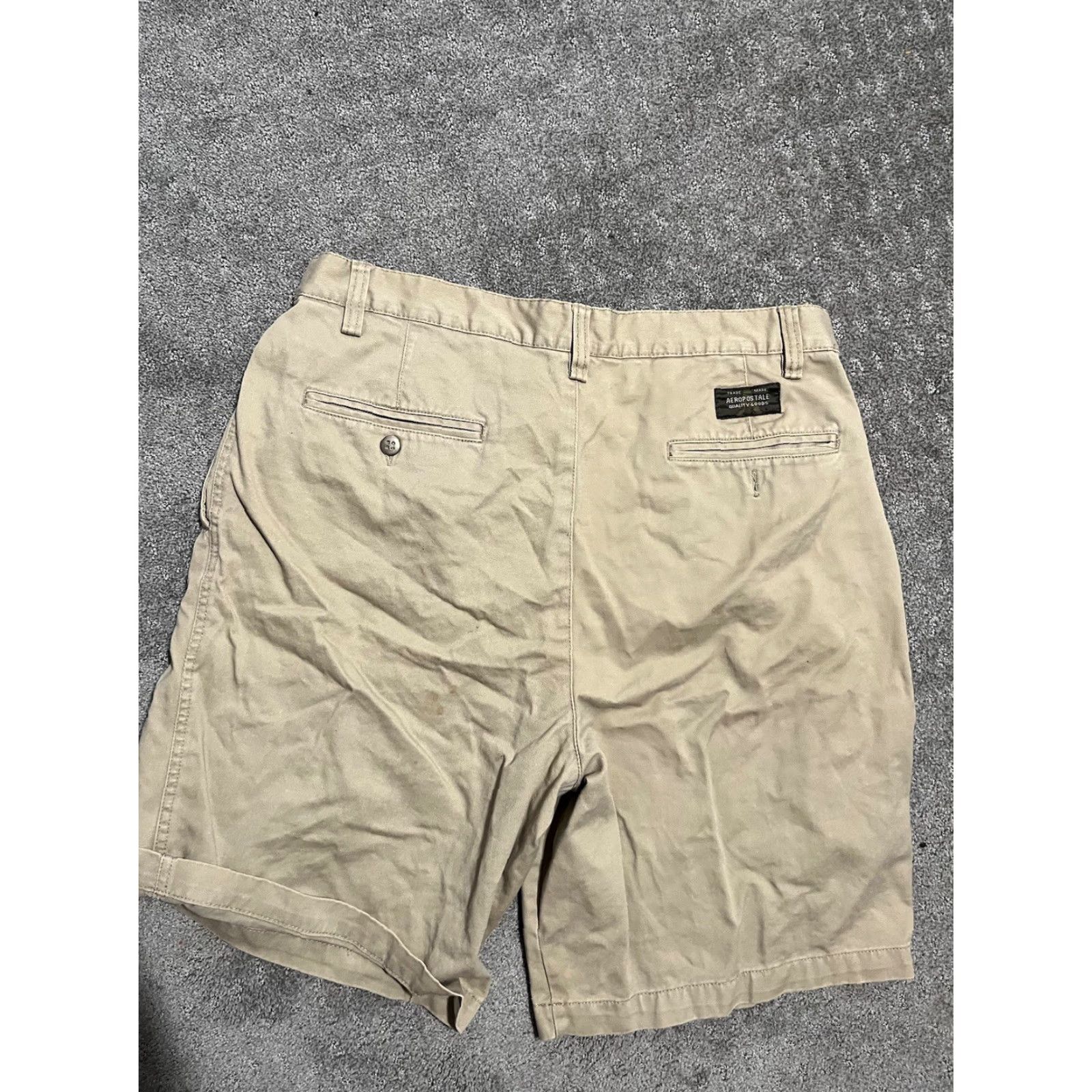 Vintage VINTAGE AÉROPOSTALE CHINO SHORTS Beige 90s Casual Mens Size 33 USA Made Size US 33 - 2 Thumbnail