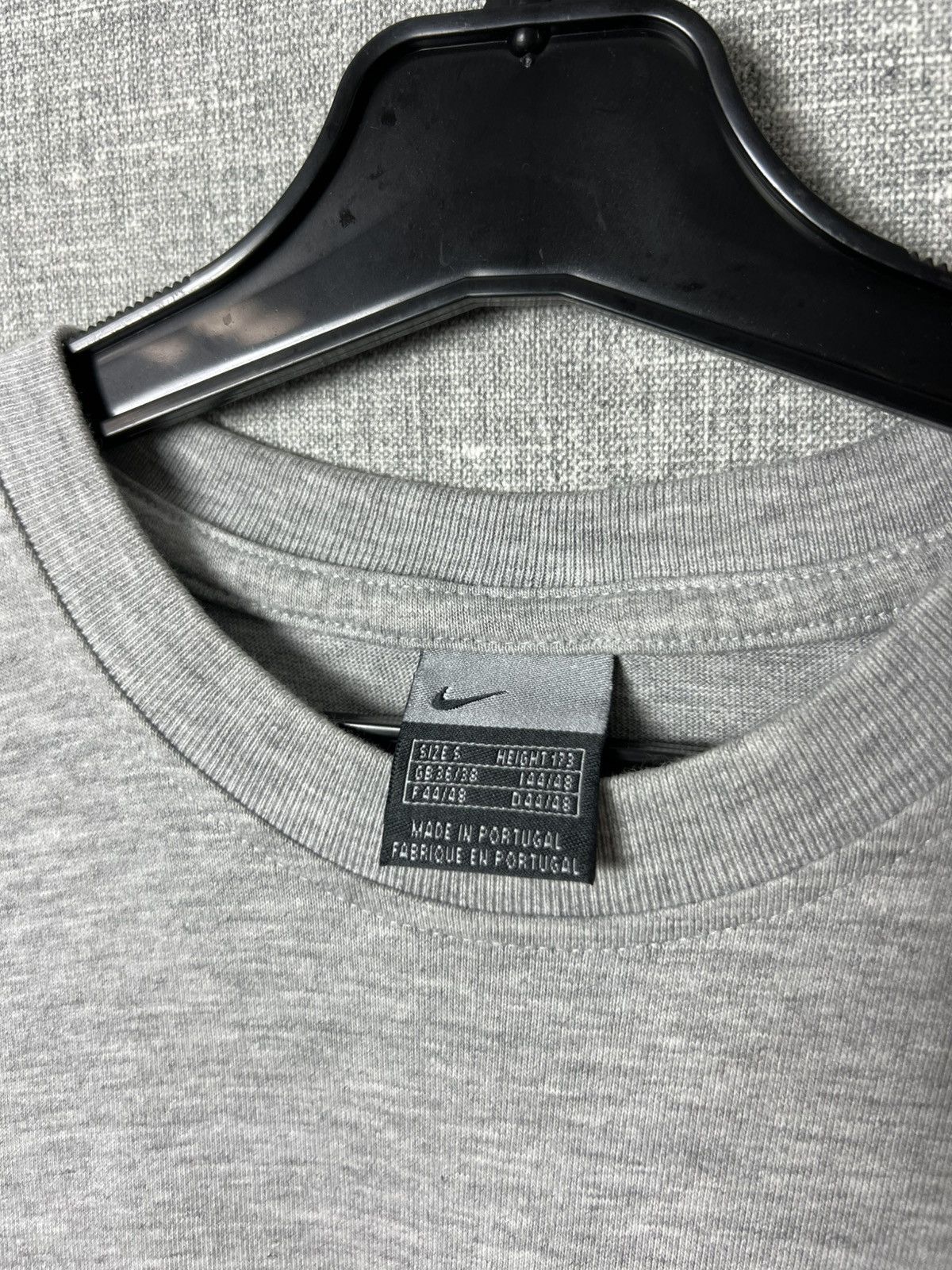 Nike Vintage 90s Nike Town London Embroidered Centre Logo Tee Size US S / EU 44-46 / 1 - 9 Thumbnail