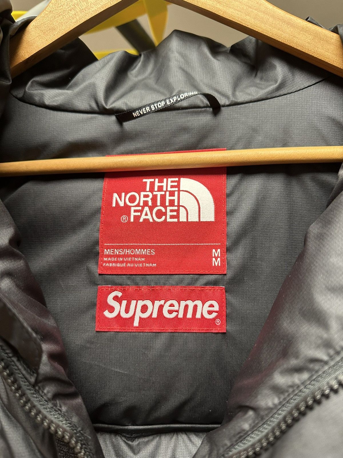 Supreme × The North Face Supreme The North Face 800-Fill Half Zip Hooded Pullover Size US M / EU 48-50 / 2 - 4 Thumbnail
