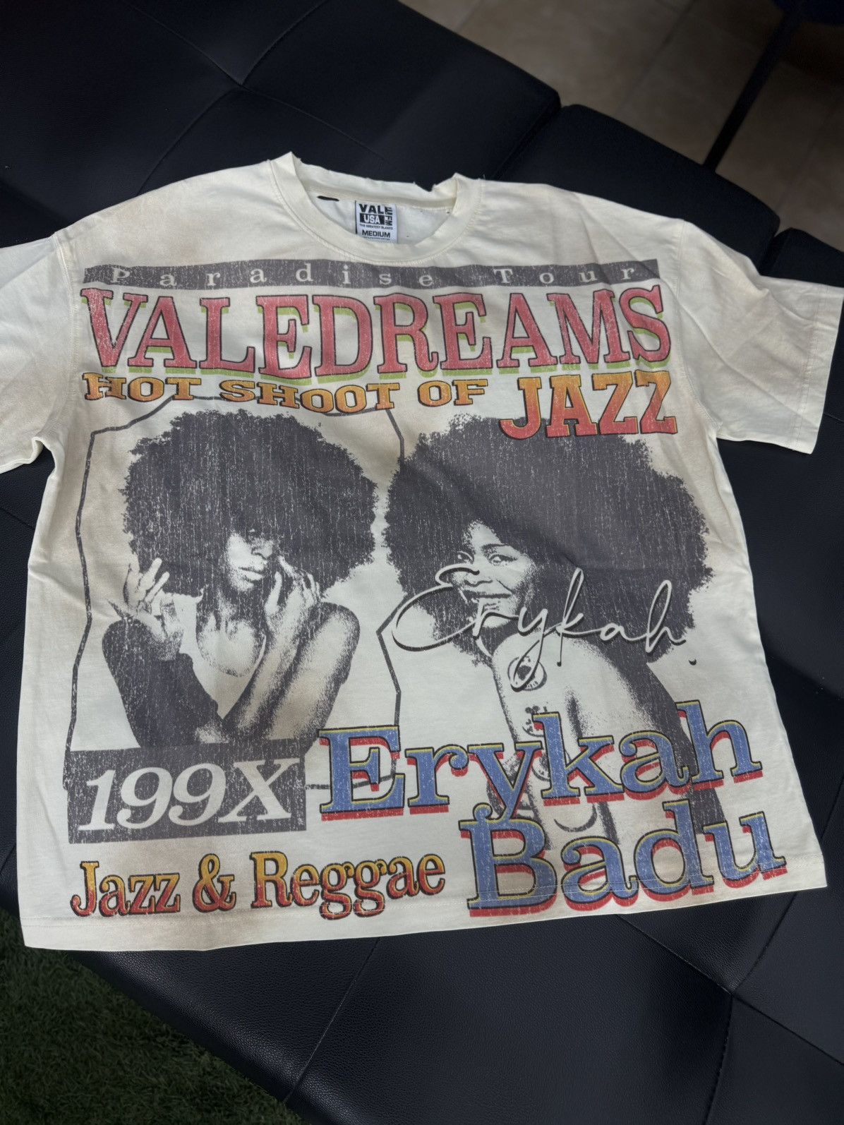 Vale Valley White Jazz Tee Shirt Size M (NEW) Size US M / EU 48-50 / 2 - 2 Thumbnail