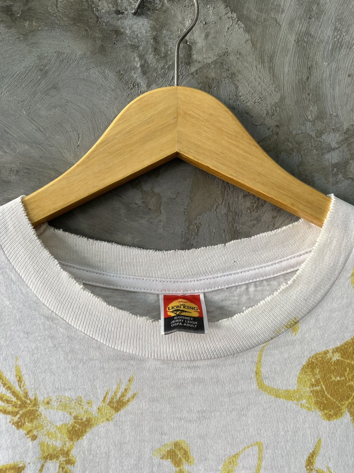 Disney × Vintage Vintage Disney AOP The Lion King (90s) Size US XXL / EU 58 / 5 - 3 Thumbnail