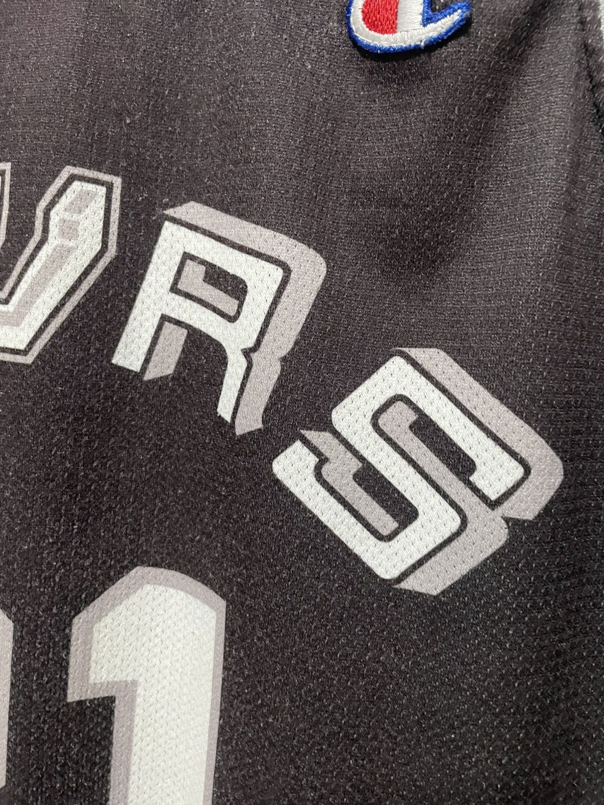 Champion × NBA × Vintage Vintage 1998 San Antonio Spurs Dunkan 21 Champion Jersey Kit Size US XL / EU 56 / 4 - 7 Thumbnail