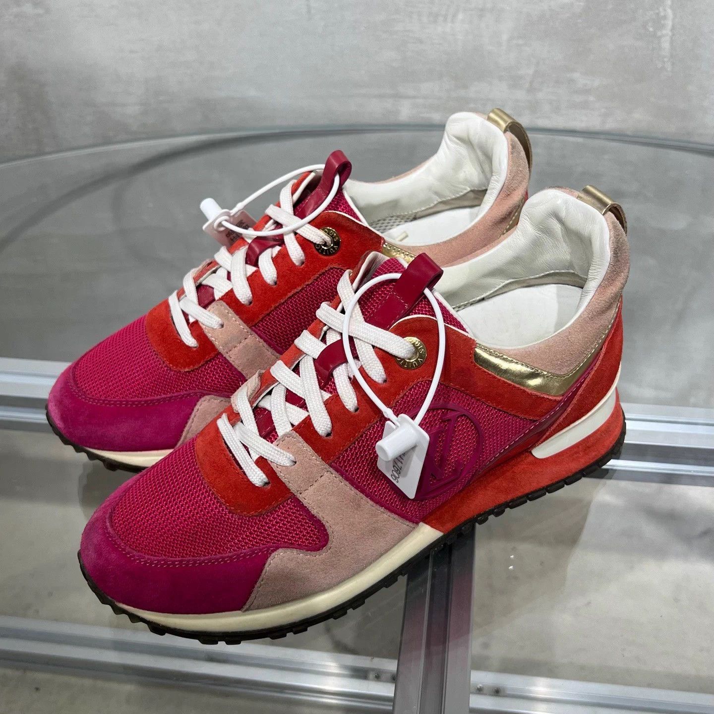Louis Vuitton Louis Vuitton Run Away Platform Sneakers UK2/36 Size US 4.5 / IT 34.5 - 2 Thumbnail