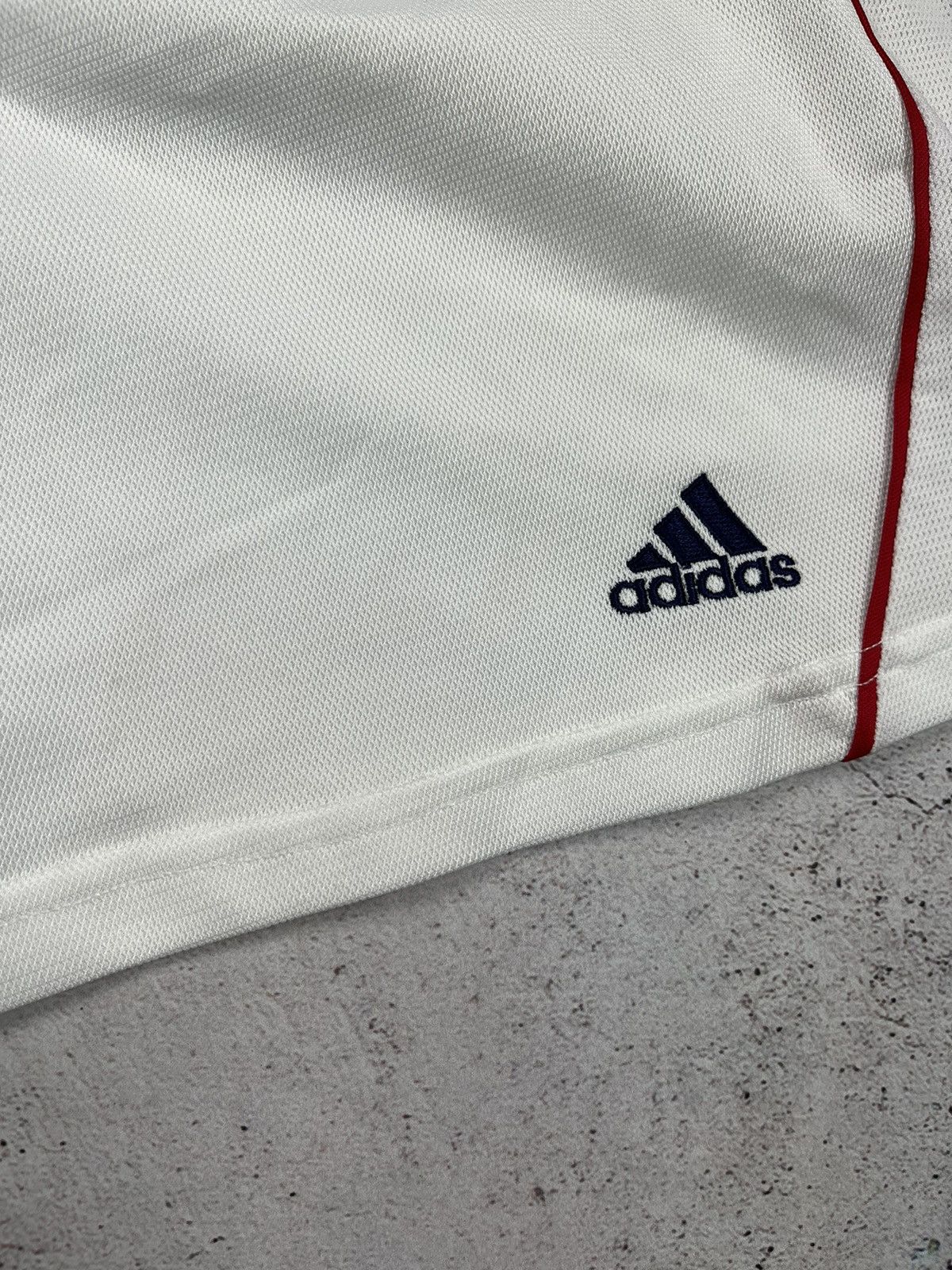 Adidas × Vintage ADIDAS FC BAYERN MUNCHEN 1999/2000 FOOTBALL SHORTS VINTAGE Size US 36 / EU 52 - 2 Thumbnail
