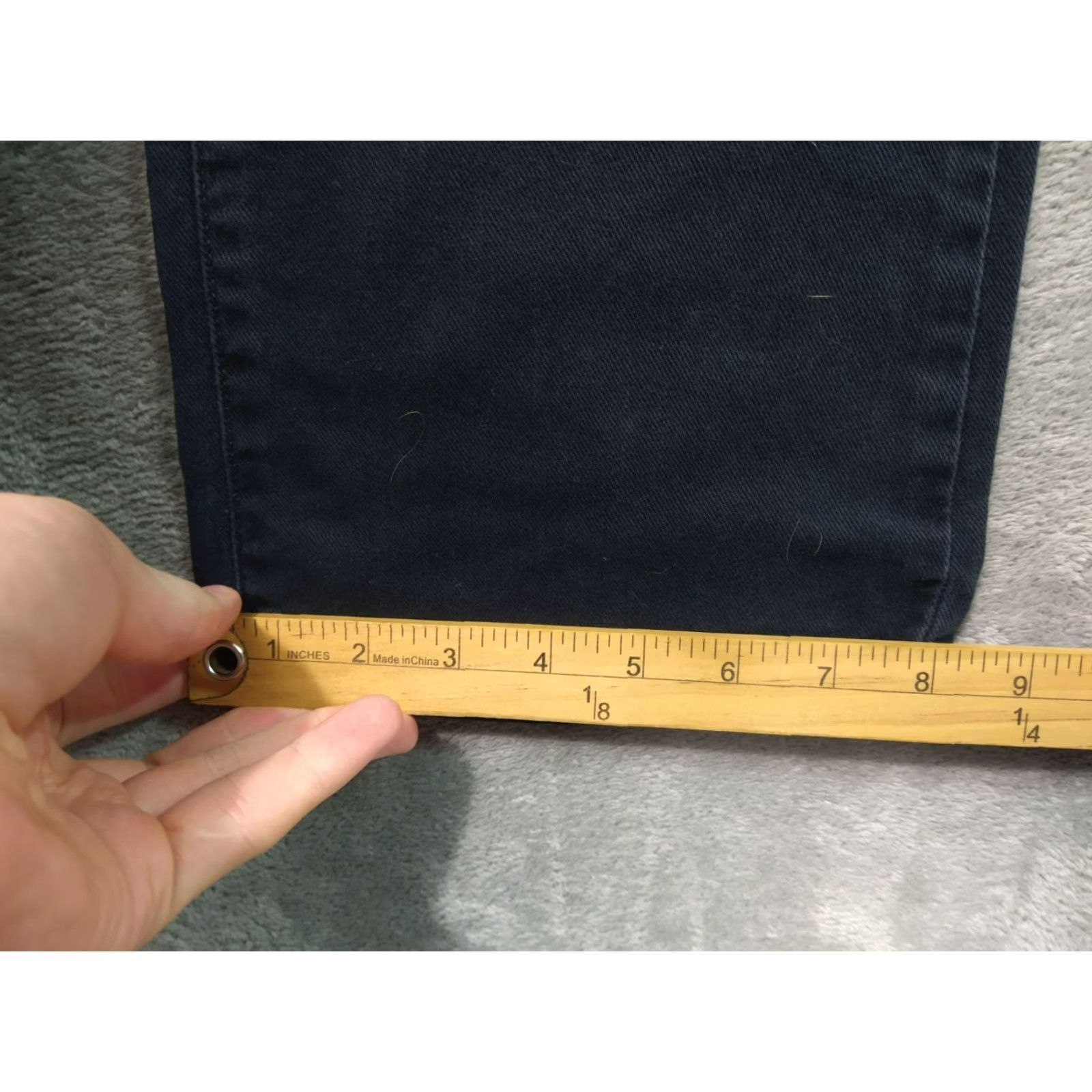 Levi's VINTAGE Levi's 550 Jeans Women's 6 Short Black Denim Relaxed Bootcut Western Cowgirl Y2K Mens? No, Women. Size 28" / US 6 / IT 42 - 6 Thumbnail